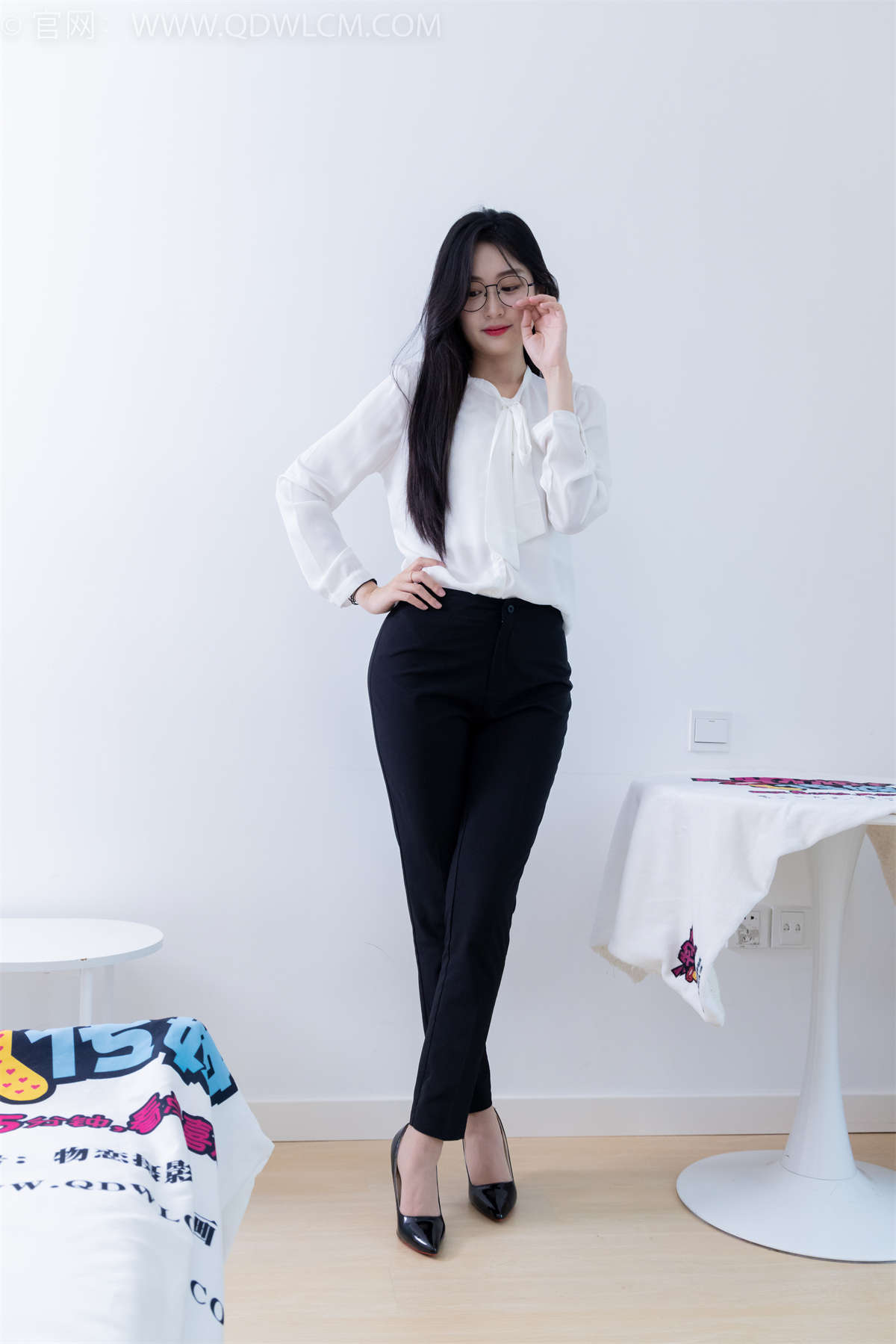 图片[2]-物恋传媒 NO.2022 小敏-心被雾深陷-日更街拍