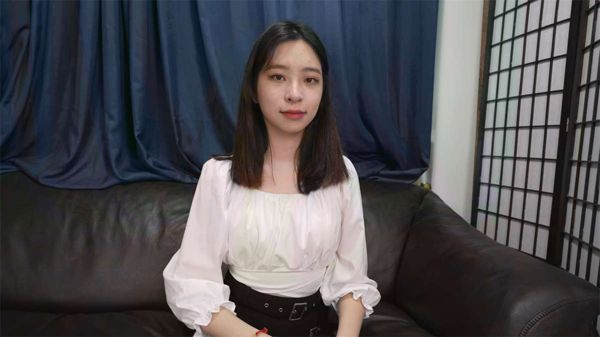 Sexy Asian Girls Feet Vol.037 美女YIYI性感的40码大脚丫-日更街拍