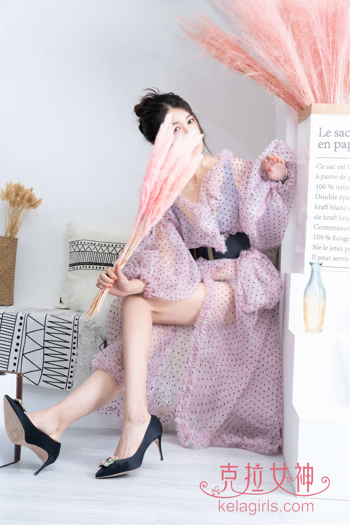 图片[2]-Kelagirls克拉女神 2020.07.10《艳紫芬芳》王睿-日更街拍