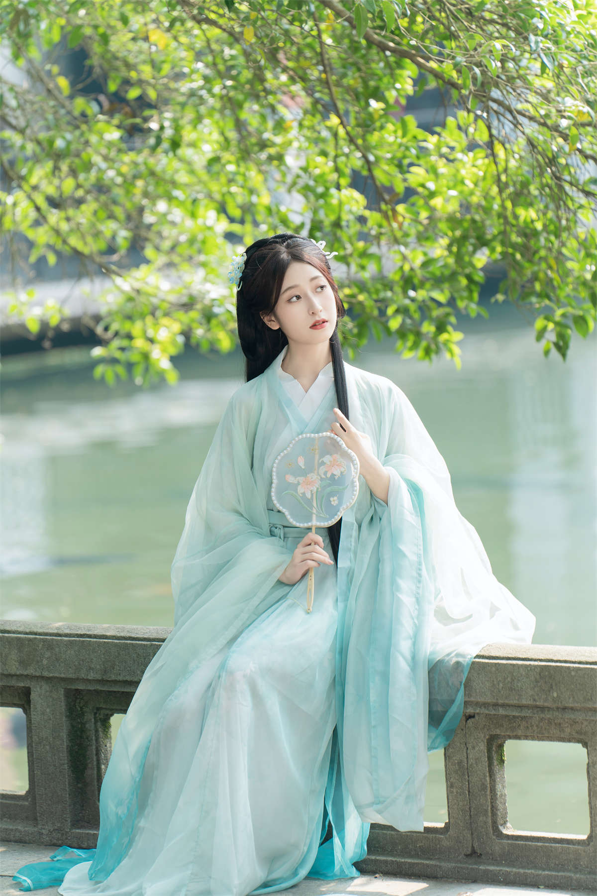 YITUYU艺图语 2024.08.02 清冷如诗 小何插图1