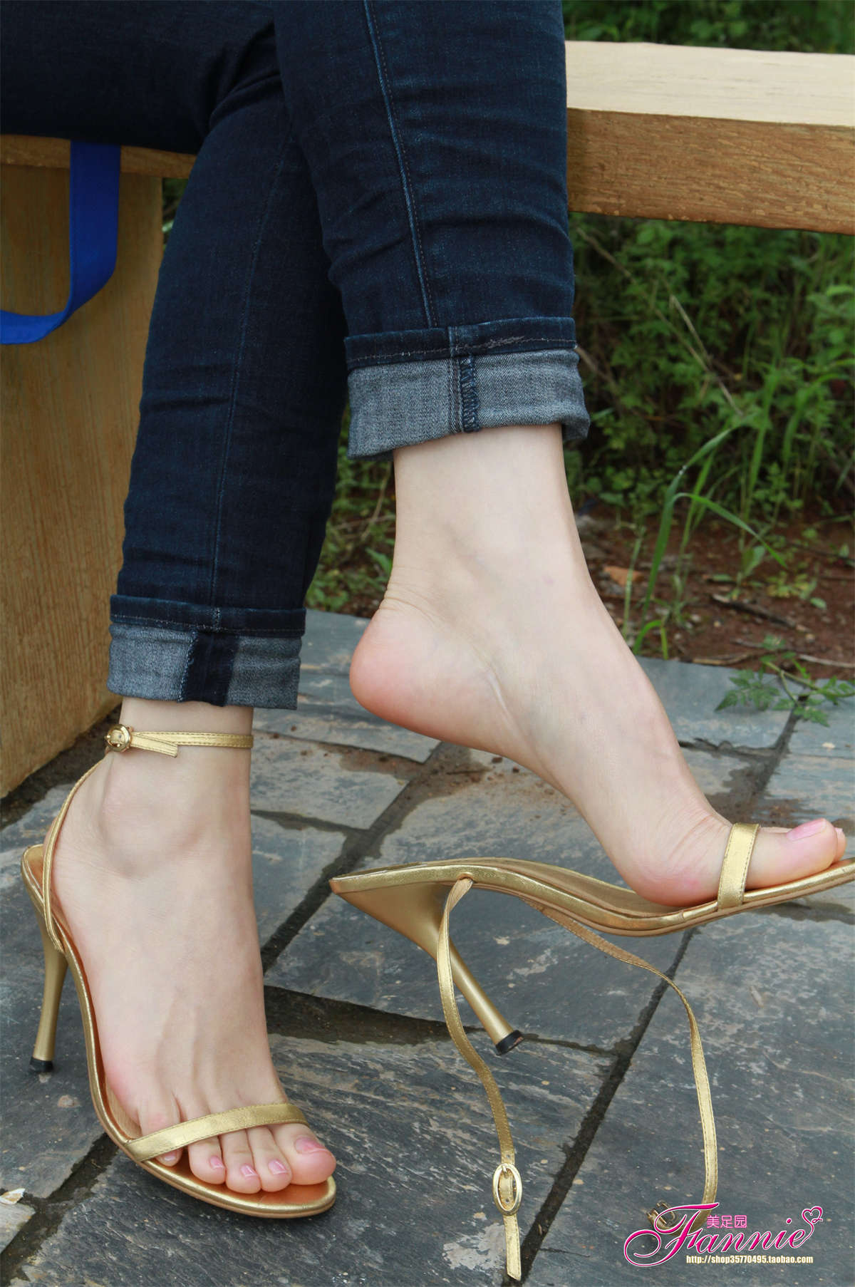 图片[2]-Fannie芬妮美足园NO.43 薄施粉彩（金色旋律）-日更街拍