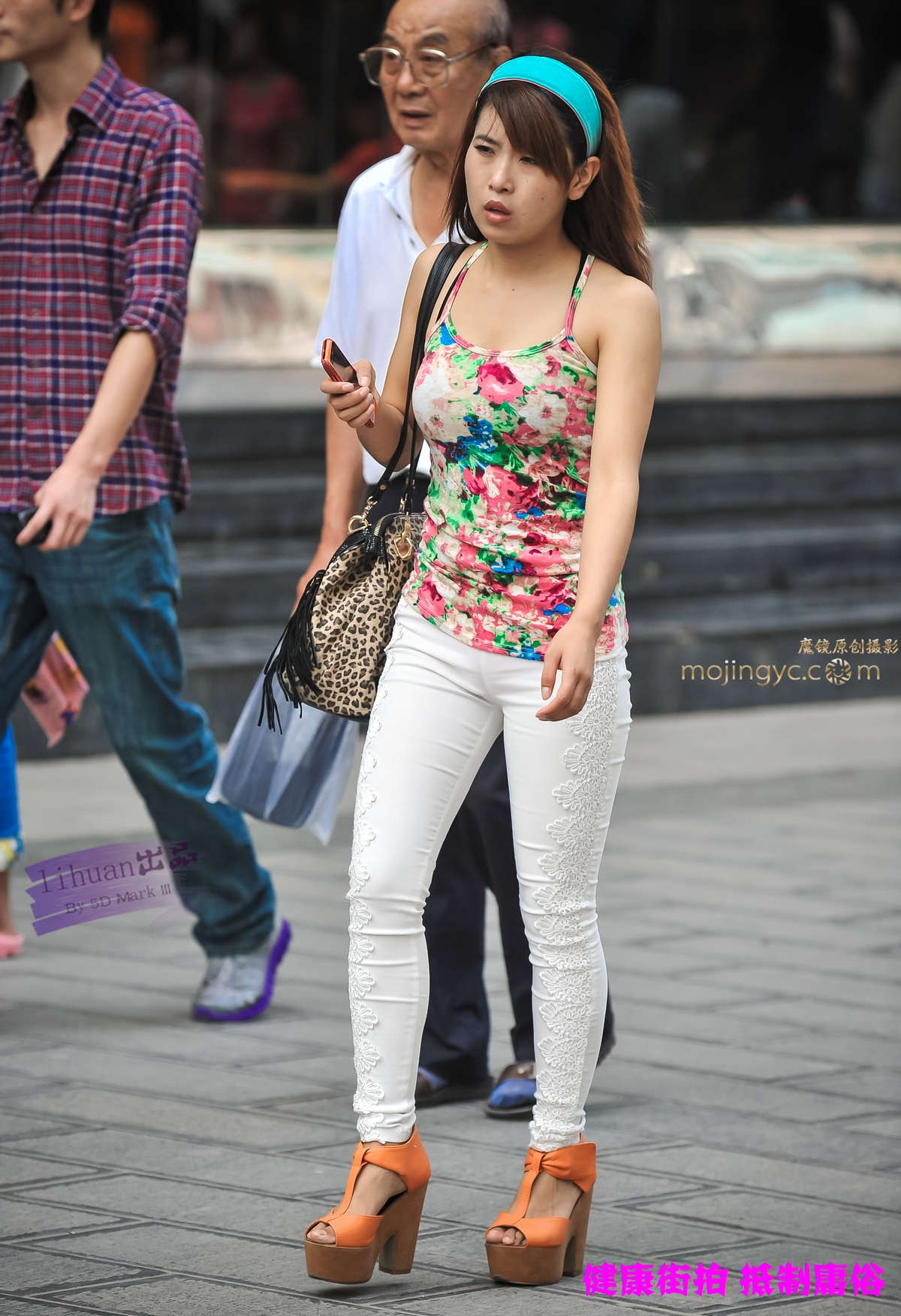 李欢原创-白裤，丰腴（16P）-日更街拍