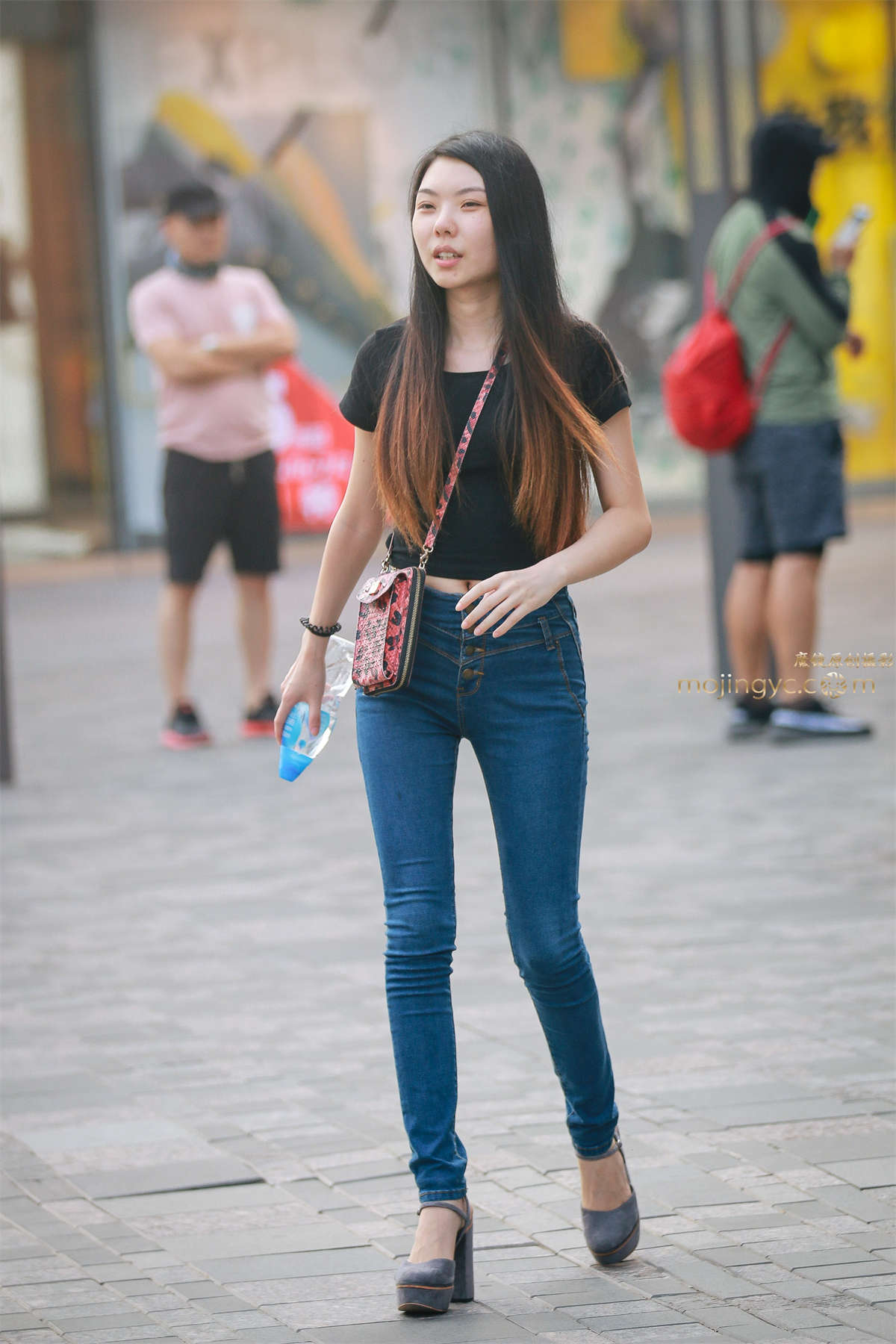 长腿牛仔-日更街拍