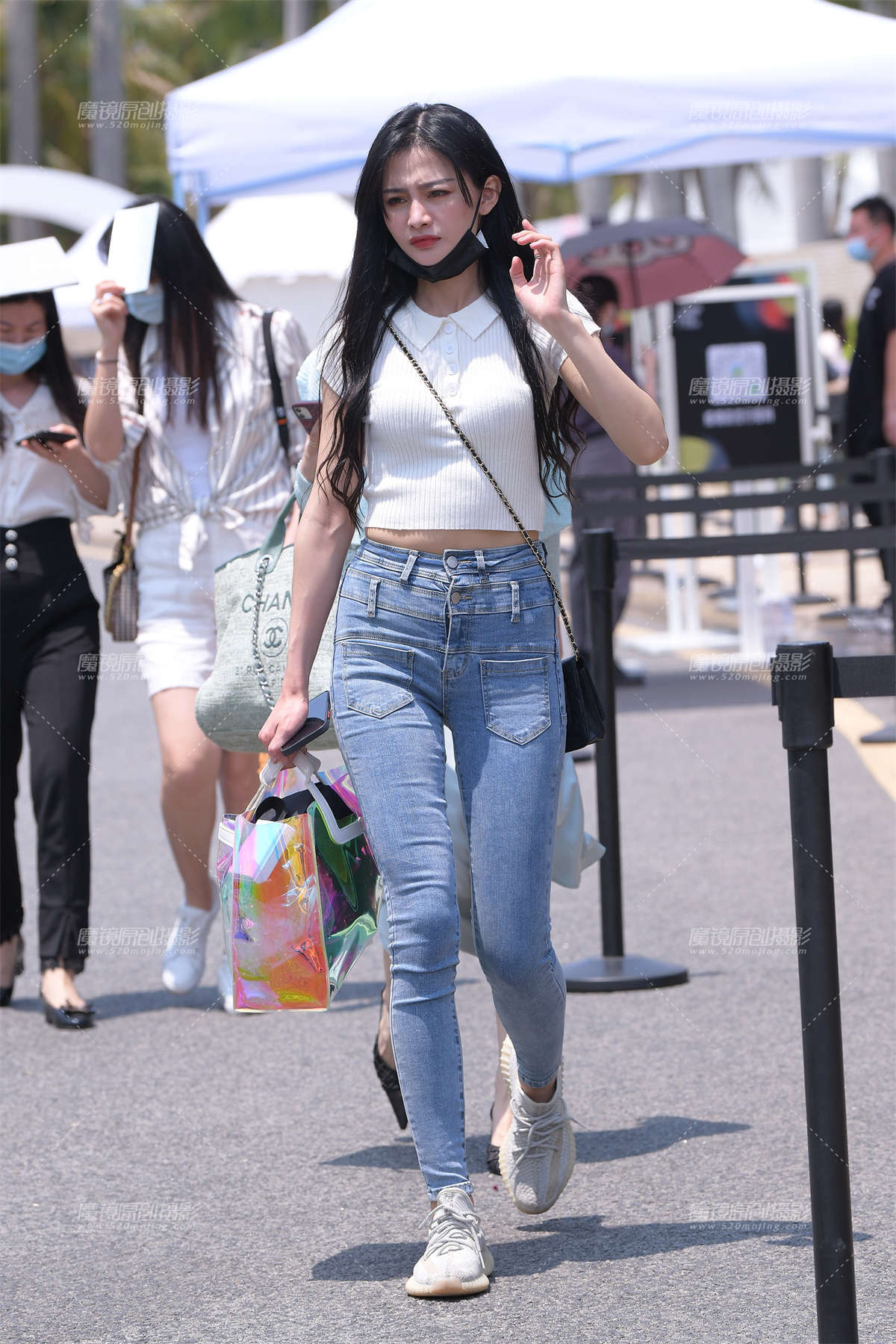 紧牛VS连衣裙，美美俩闺蜜-日更街拍