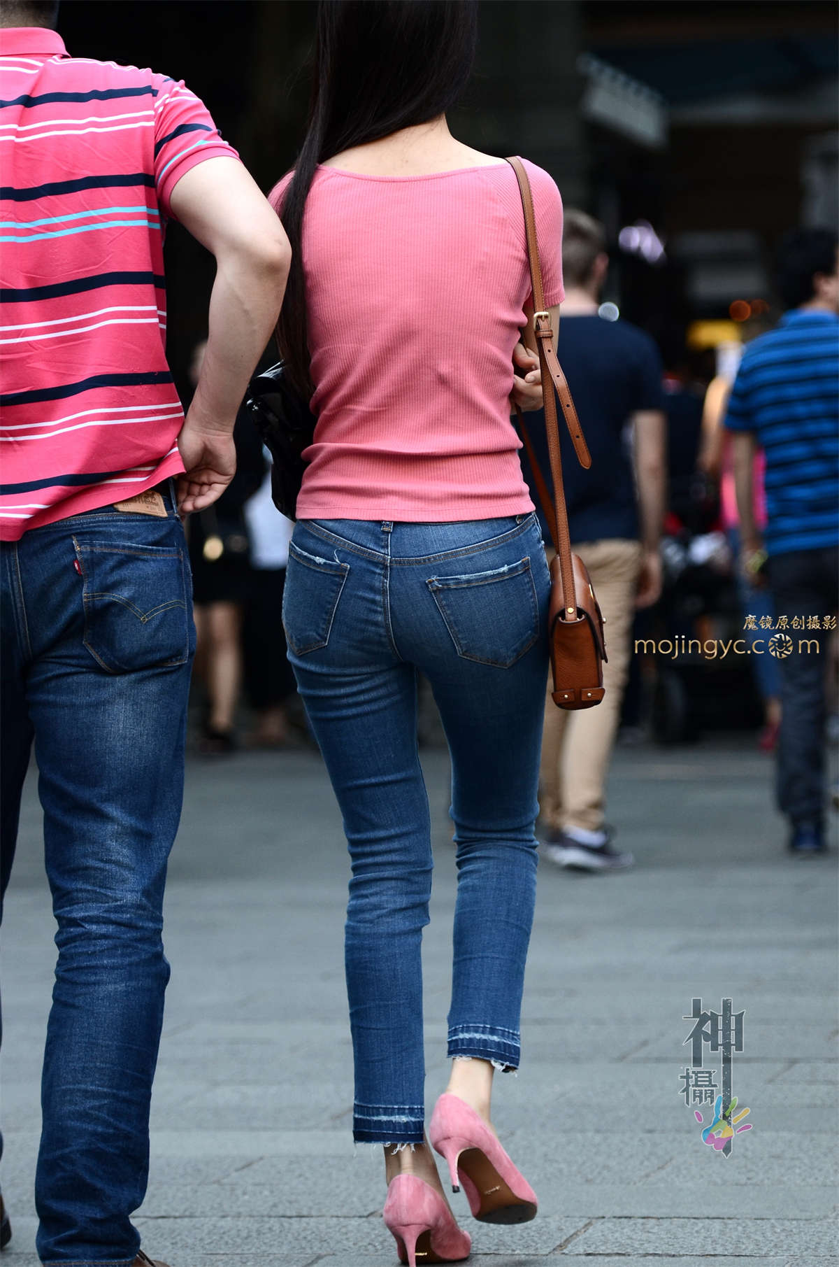 图片[2]-【验证街拍大赛NO.2】神摄手参赛04 粉衣粉高紧牛（14P）-日更街拍