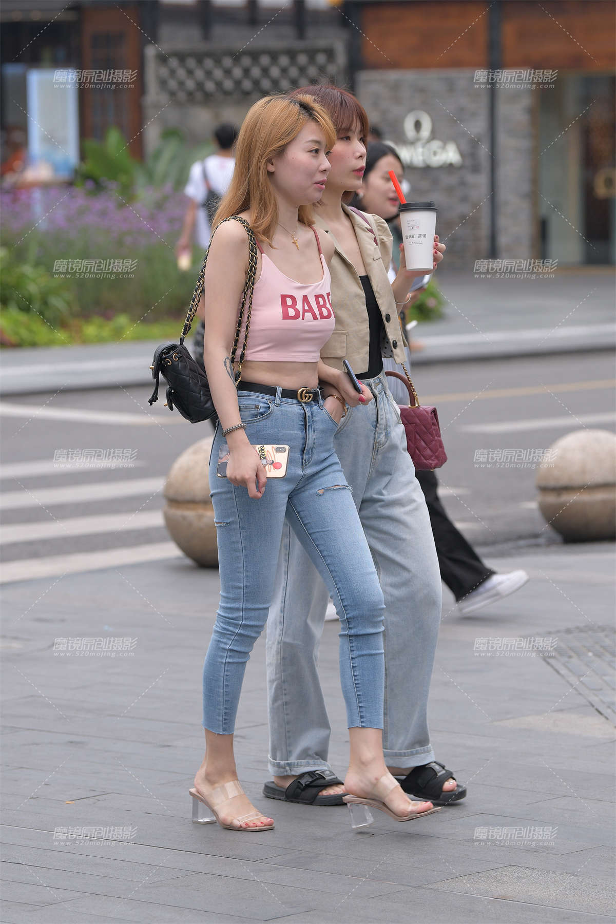 【视觉冲击赛贴】小姐姐这臀，份量十足吧-日更街拍