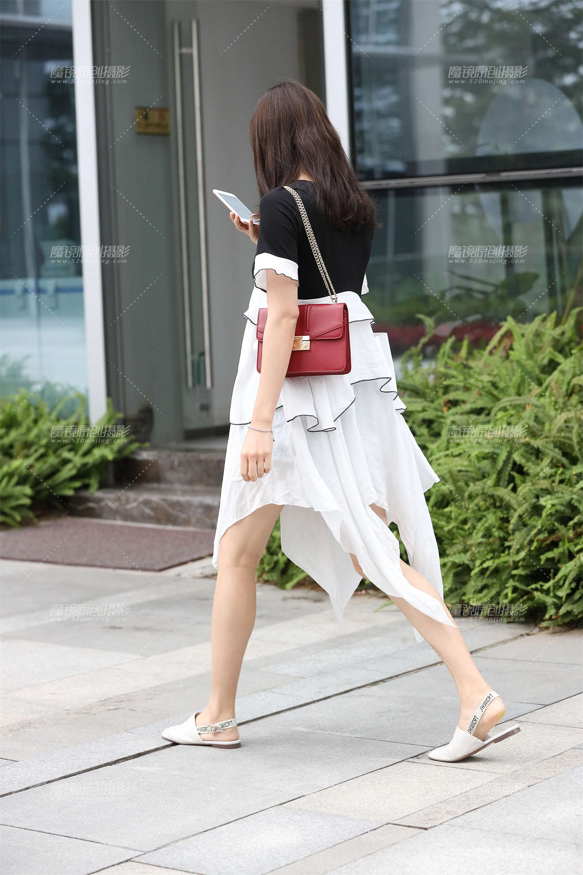 图片[2]-白皙的小姐姐有点像唐嫣-日更街拍