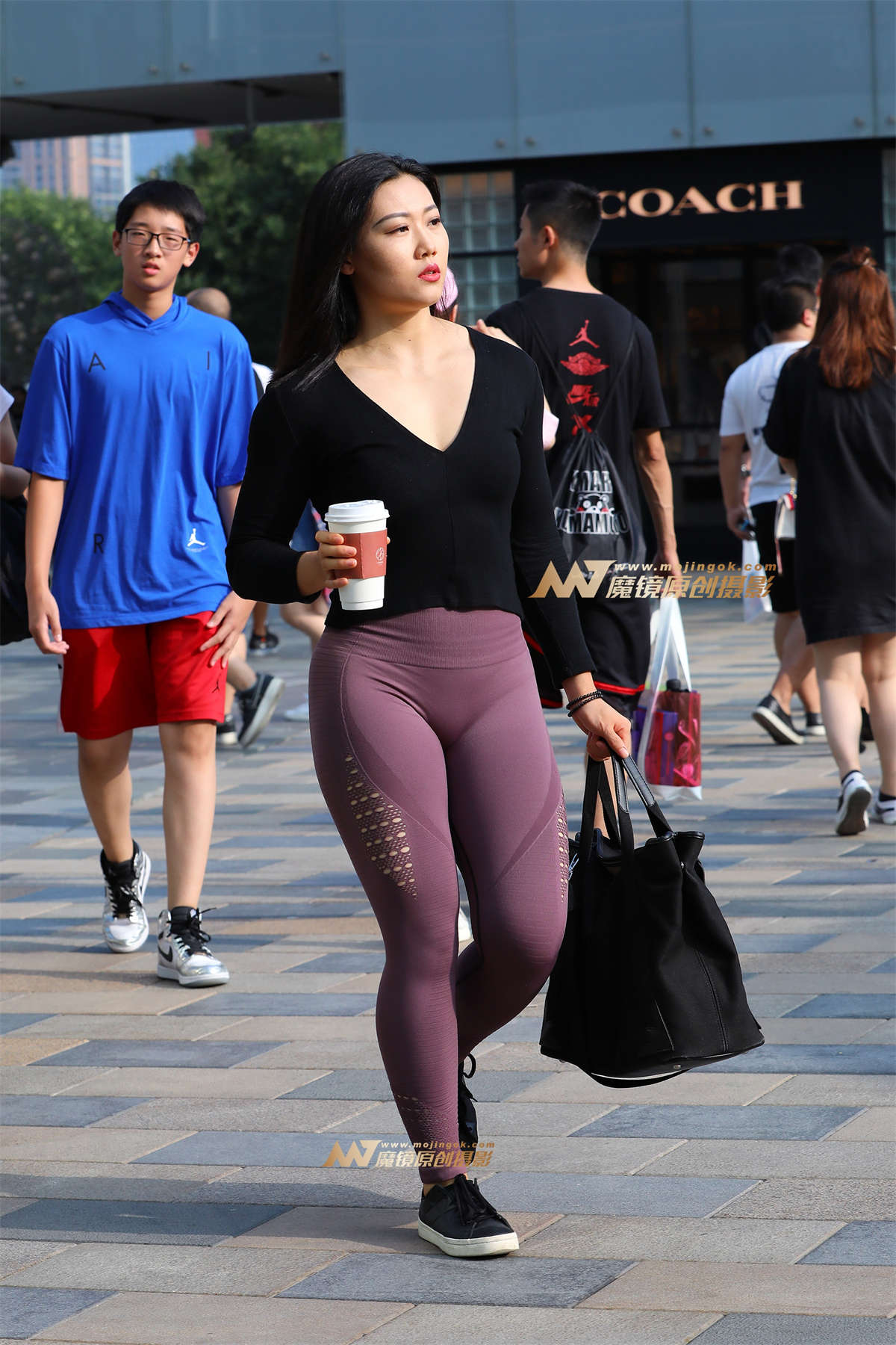 【视觉冲击赛帖】 紧身健美裤MM-日更街拍