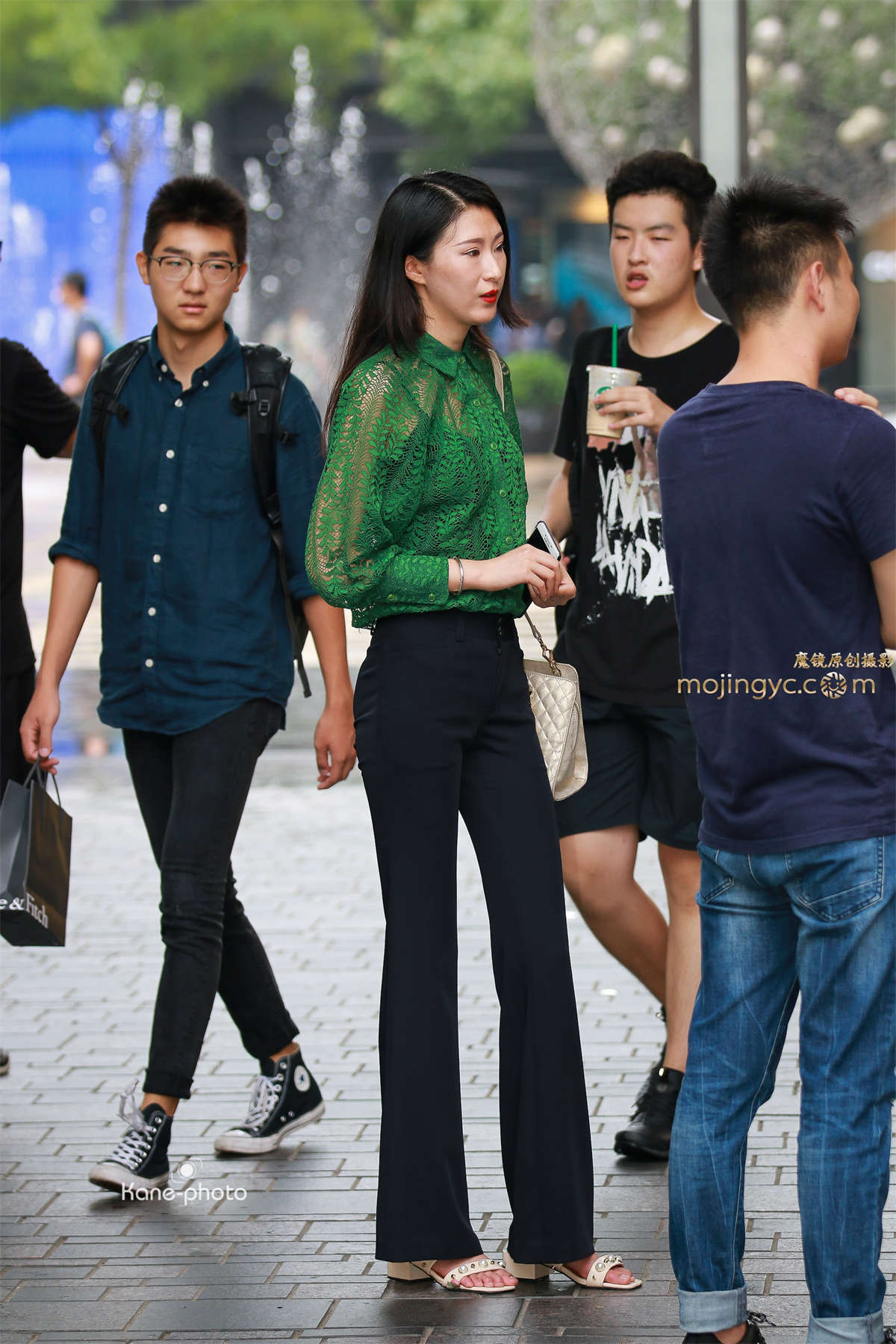 178CM高挑长腿小翘臀-日更街拍