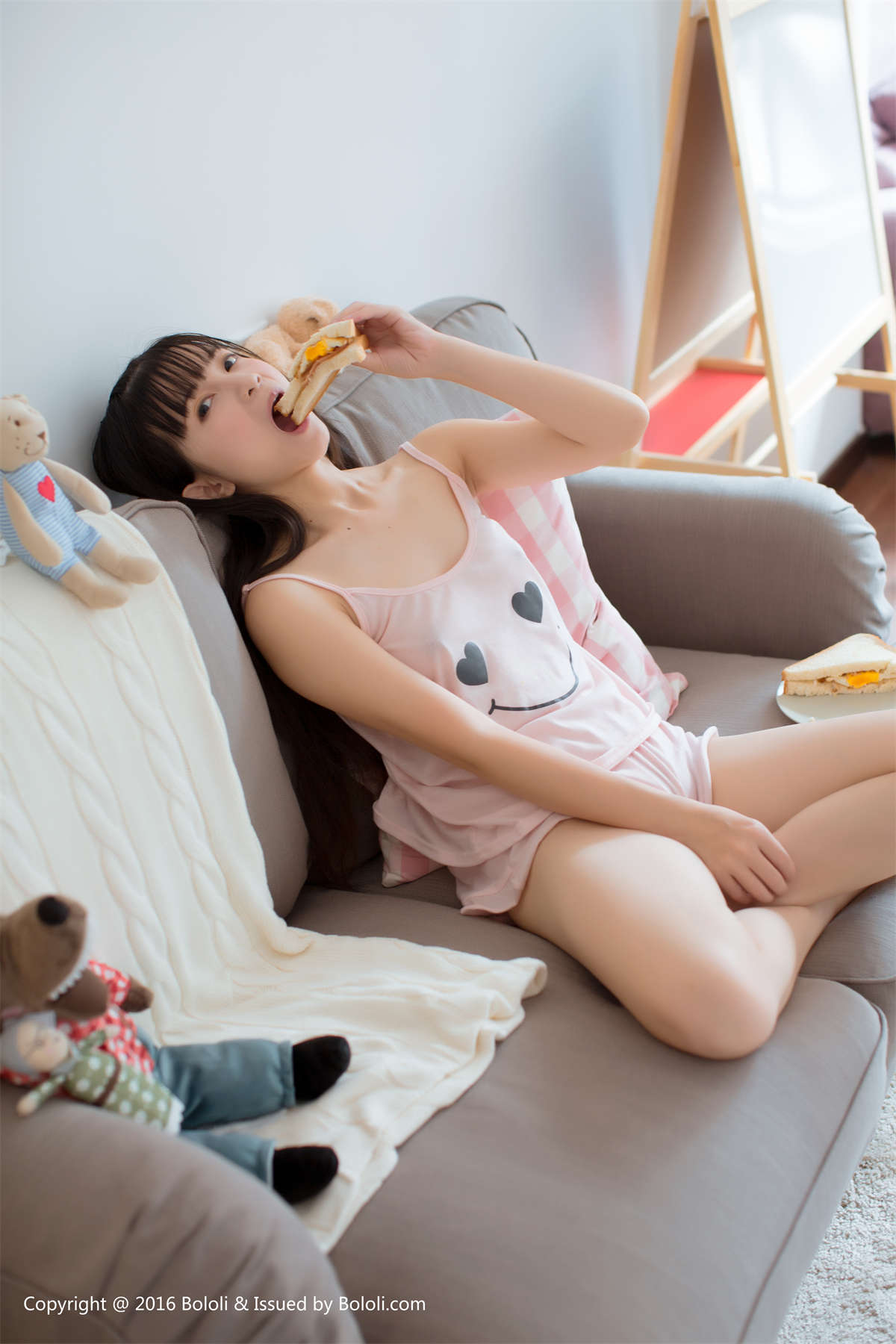 Bololi波萝社 BOL.038 鱼丸子呀_ 鱼丸真空睡衣喝奶-日更街拍