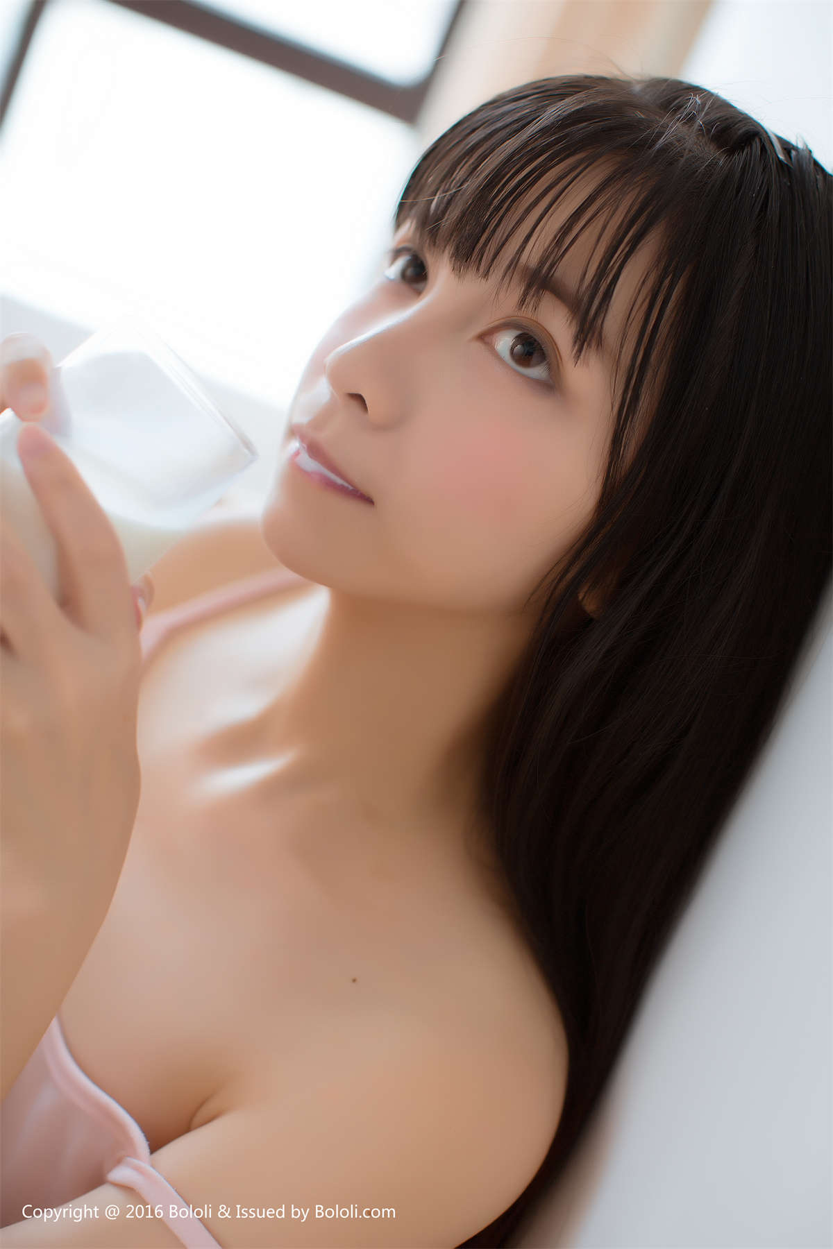 图片[2]-Bololi波萝社 BOL.038 鱼丸子呀_ 鱼丸真空睡衣喝奶-日更街拍