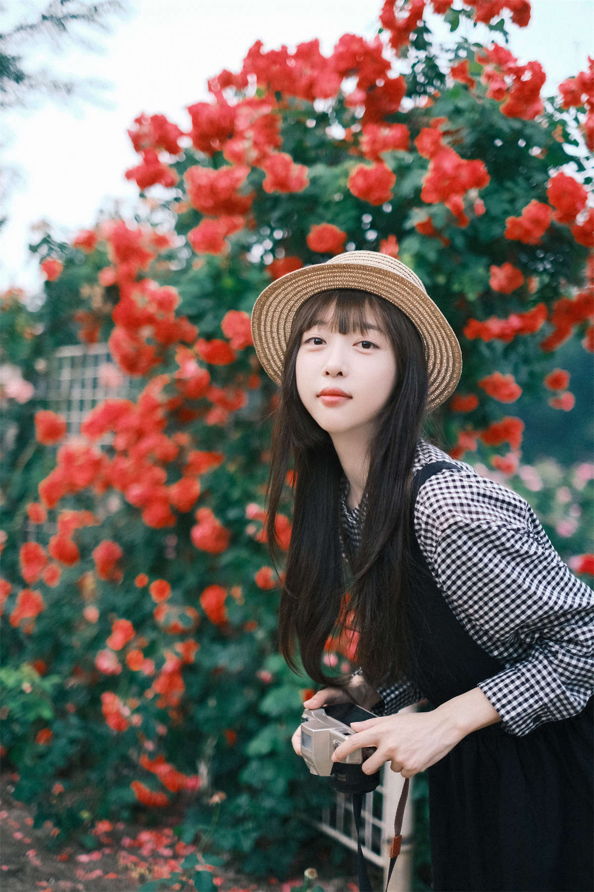 YITUYU艺图语 2024.08.02 绚烂奇妙 总会绽放 Sweet_t田甜-日更街拍