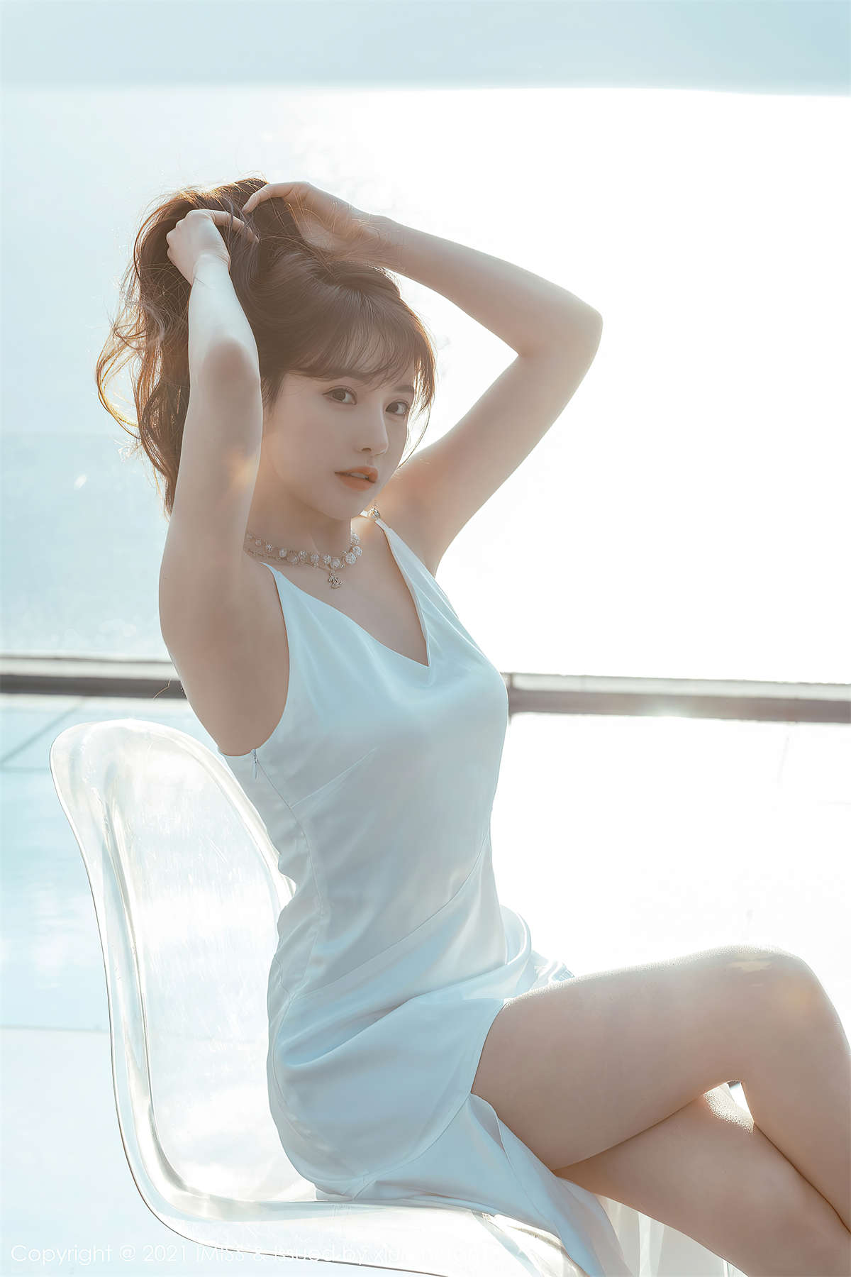 图片[2]-IMiss爱蜜社 2021.04.29 VOL.586 Lynn刘奕宁-日更街拍