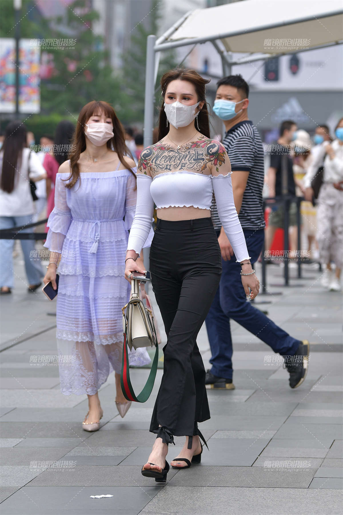 【视觉冲击赛贴】抹胸紧身黑裤-日更街拍