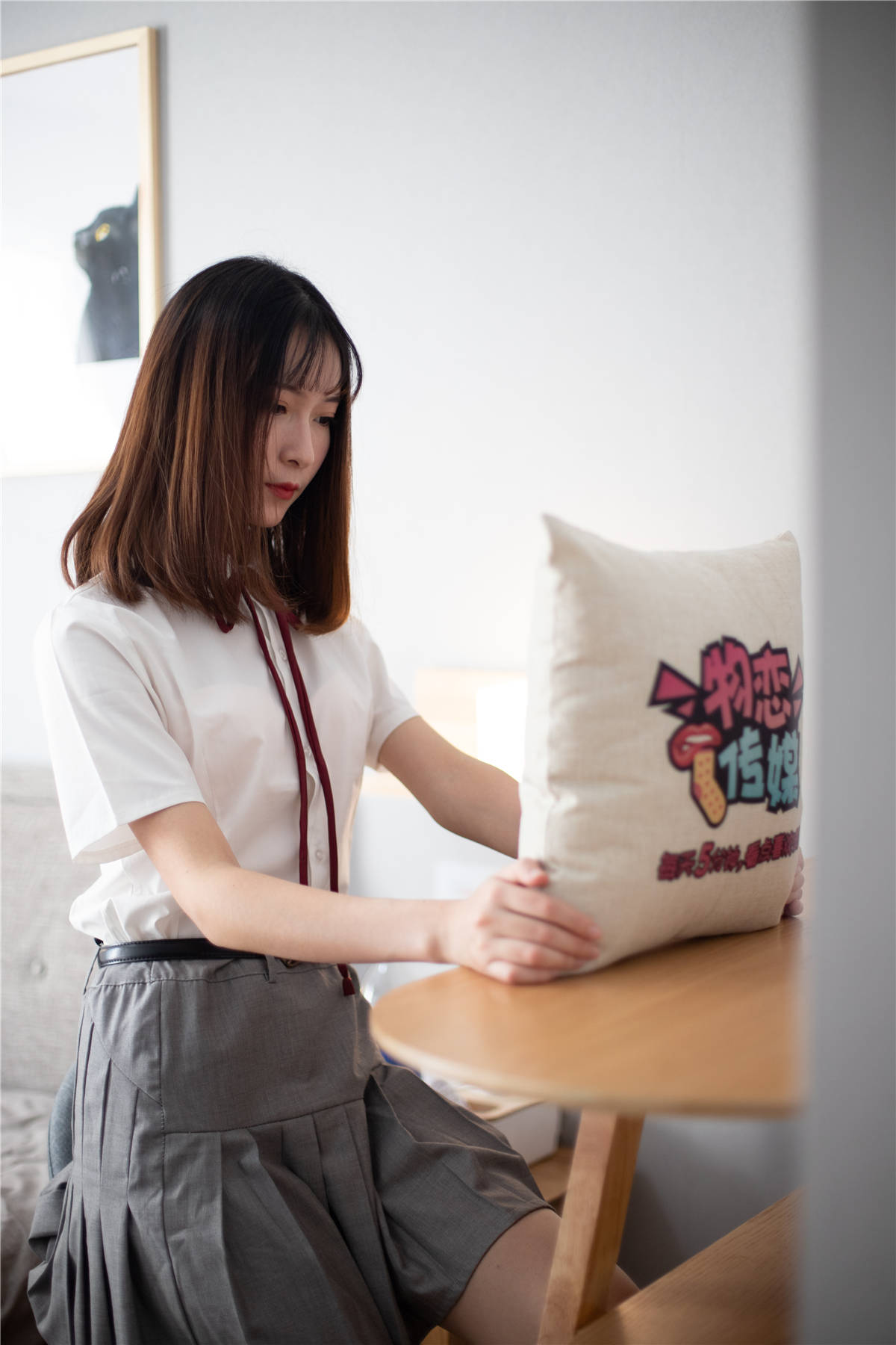 图片[2]-物恋传媒No.088期：猫耳-jk制服与船袜帆布鞋-日更街拍