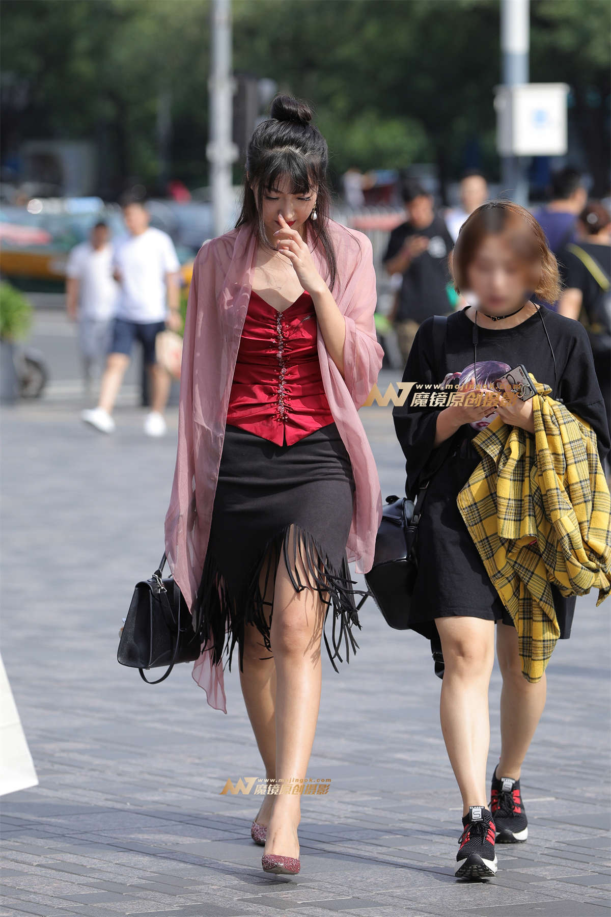 【视觉冲击赛帖】包臀裙，高挑少妇-日更街拍