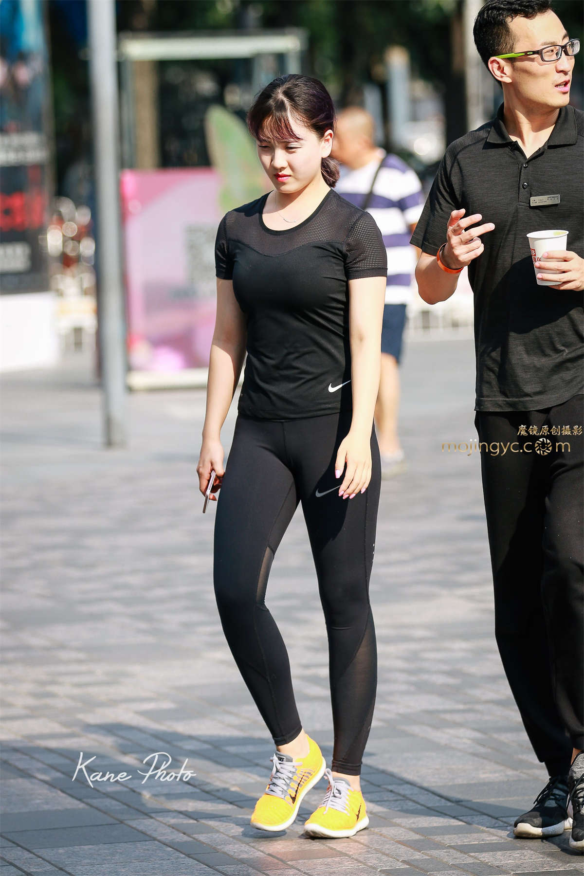爱穿耐克运动装的妹妹-日更街拍