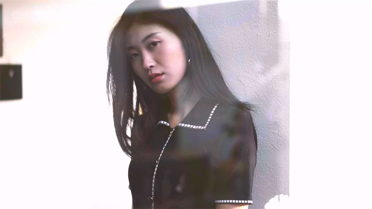 YALAYI雅拉伊视频 2019.05.06 V032 款款情深 乔妹儿-日更街拍