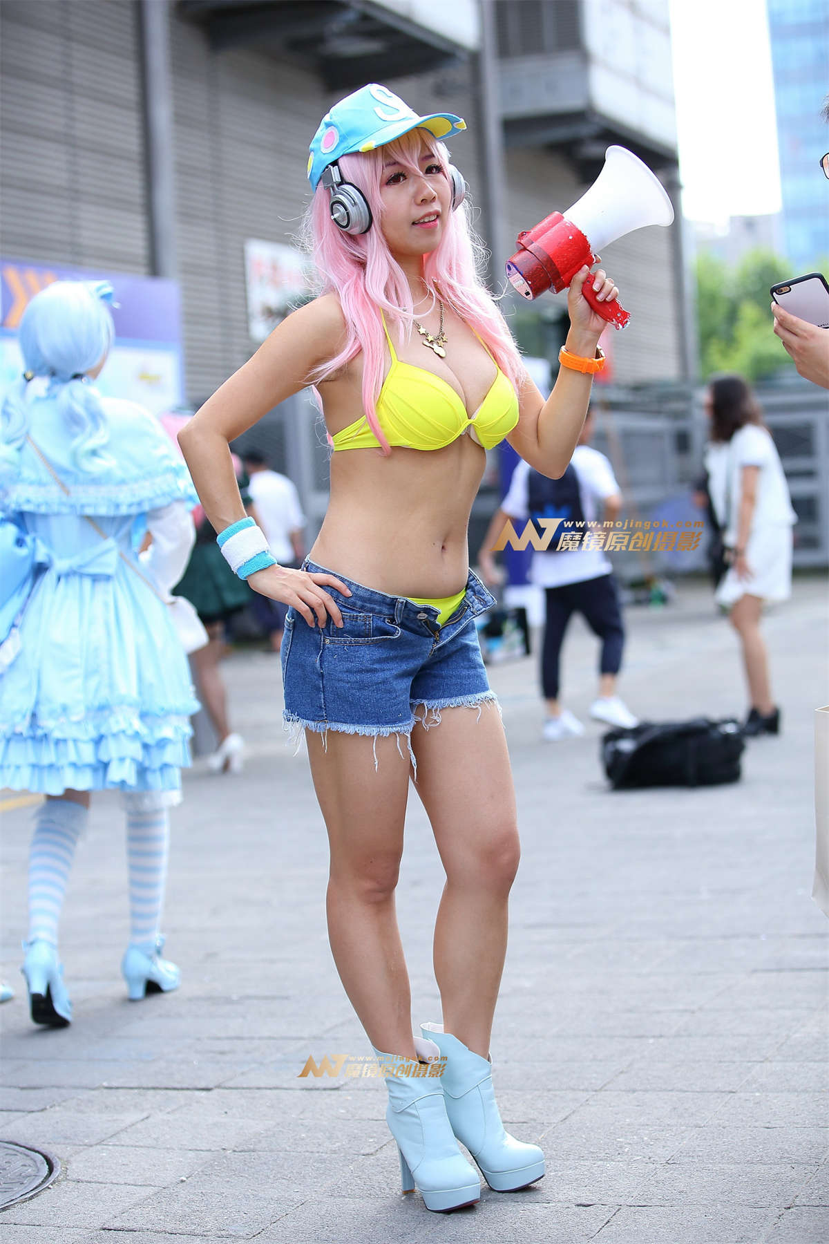 黄色泳装热裤coser插图1