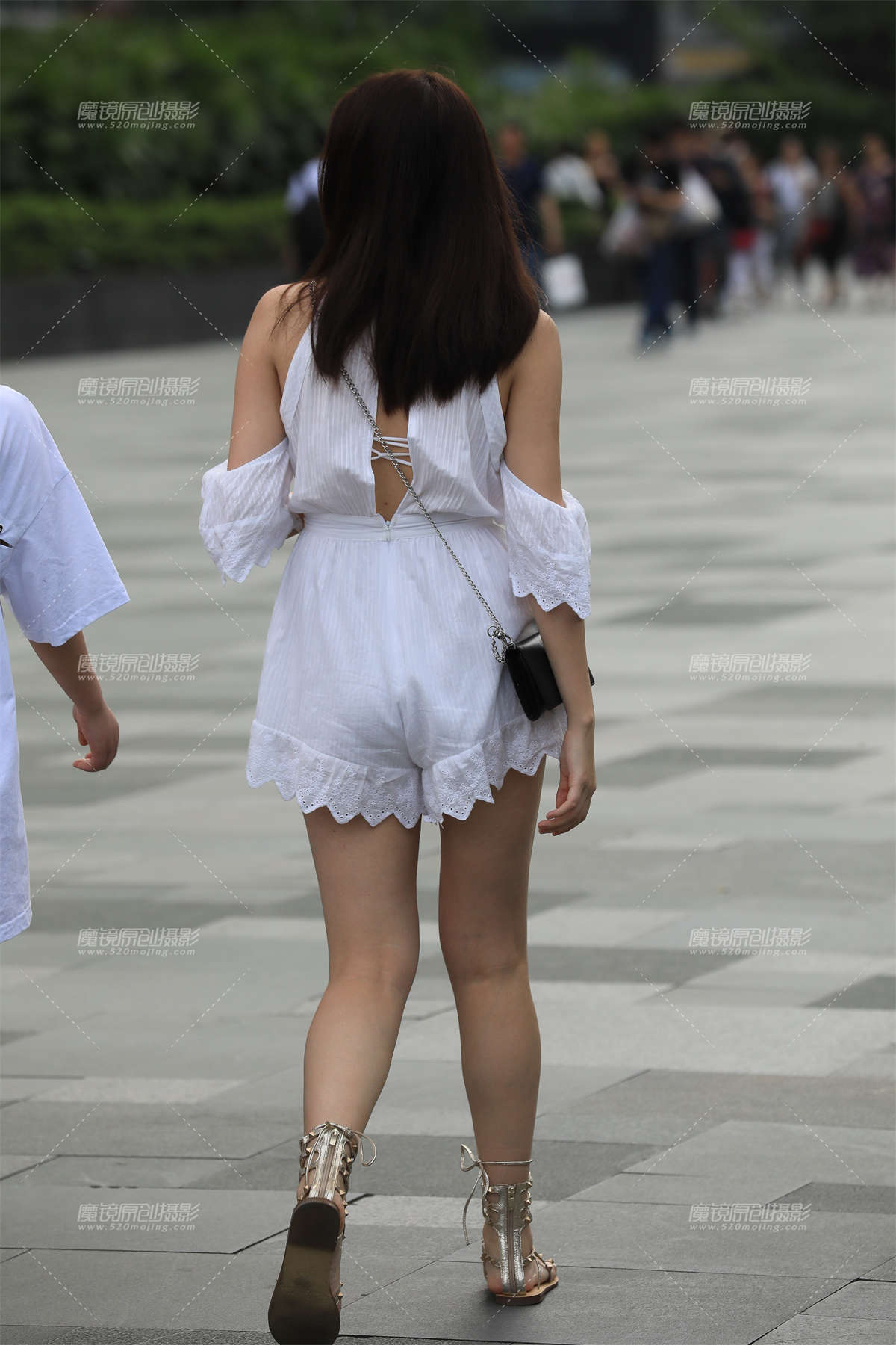 图片[2]-美足-日更街拍