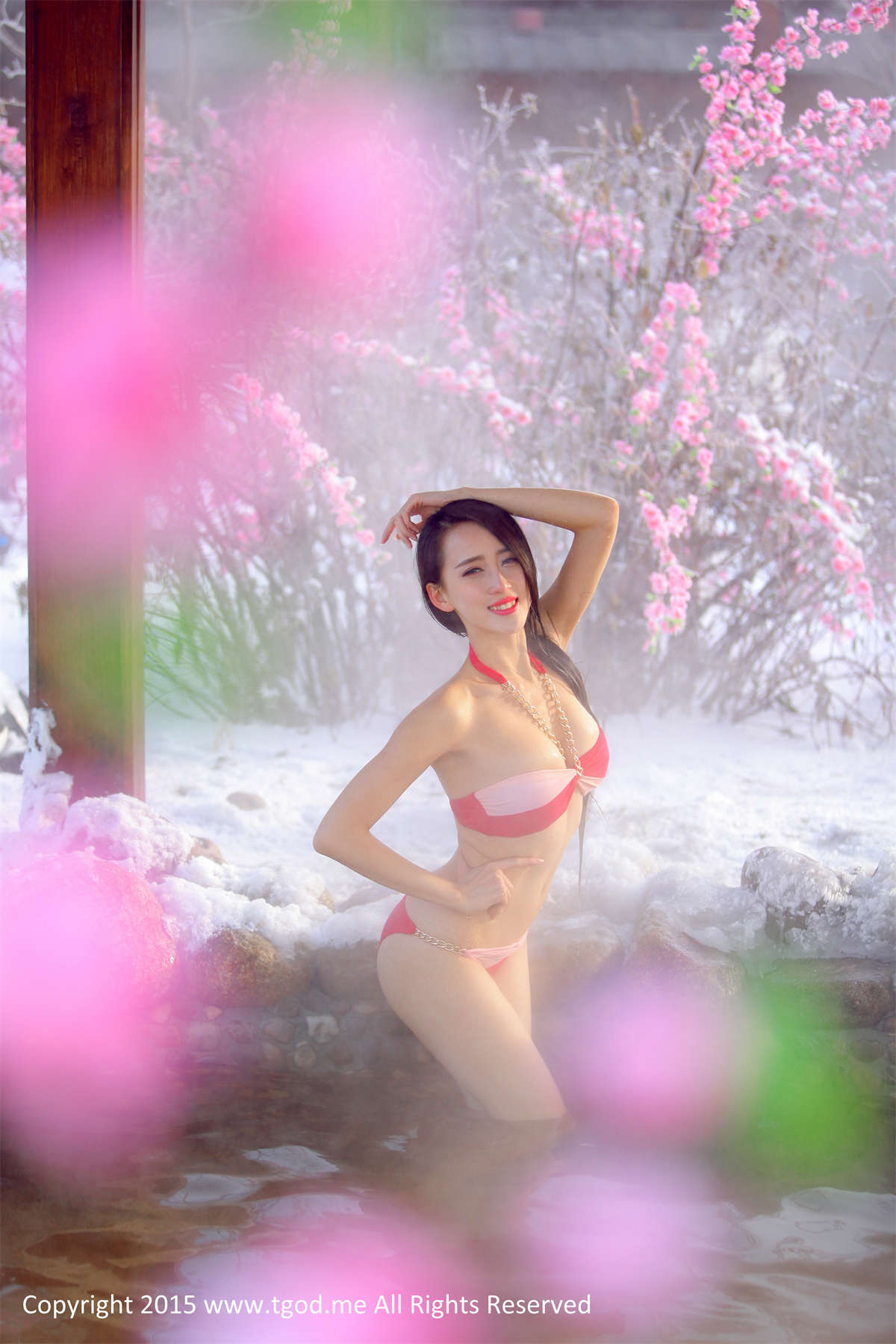 TGOD推女神 2015.04.30 女神驾到之大庆林甸北国温泉 罗婉莹-日更街拍