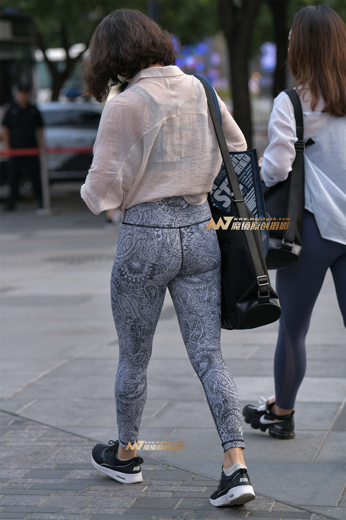 图片[2]-【红石赛帖】性感瑜伽裤美女-日更街拍