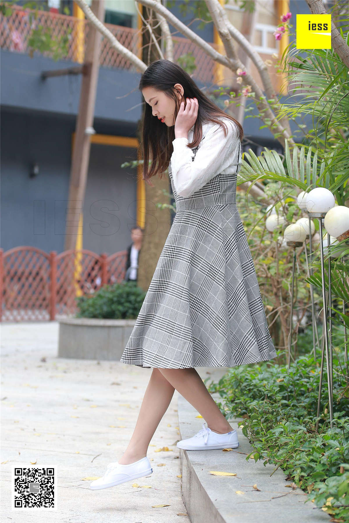 IESS异思趣向 丝享家264期：七七肉丝布鞋七七-日更街拍