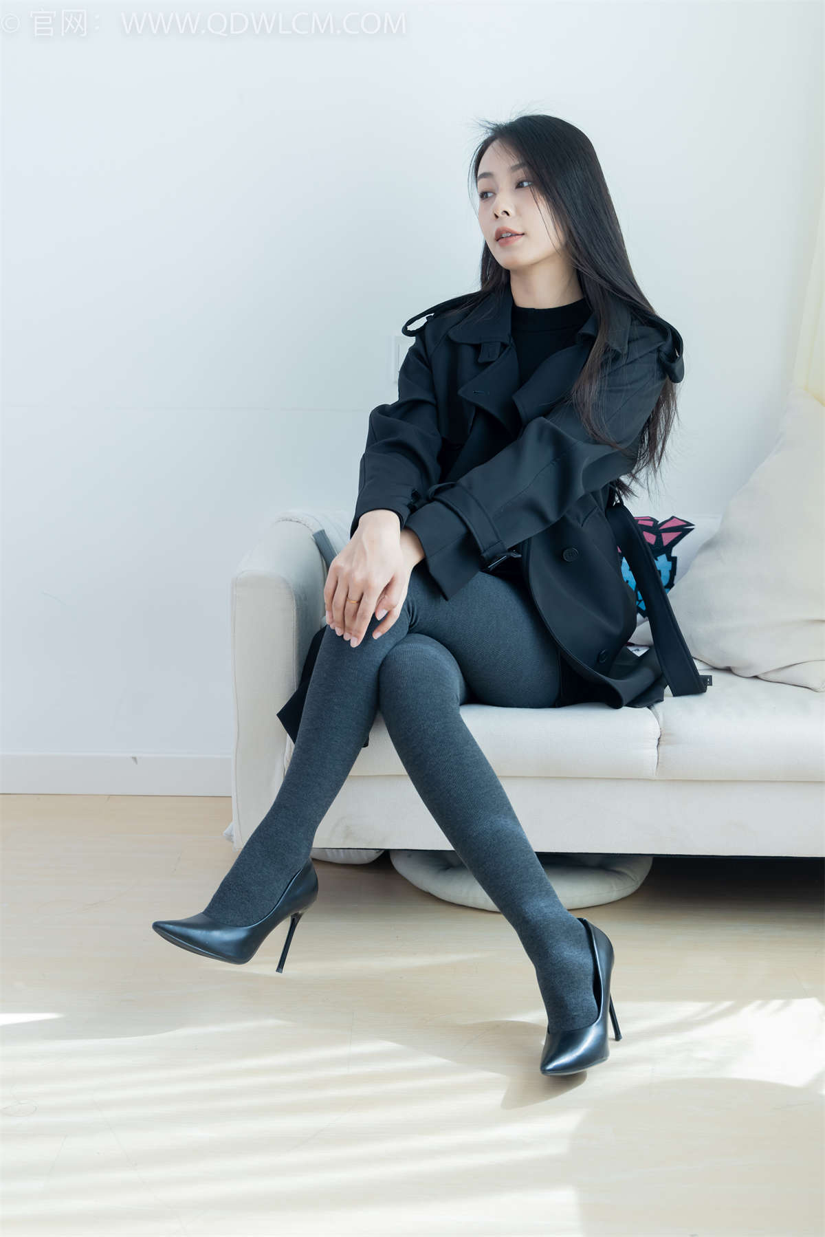 图片[2]-物恋传媒 NO.2313 岚岚-高跟鞋、厚灰丝-日更街拍