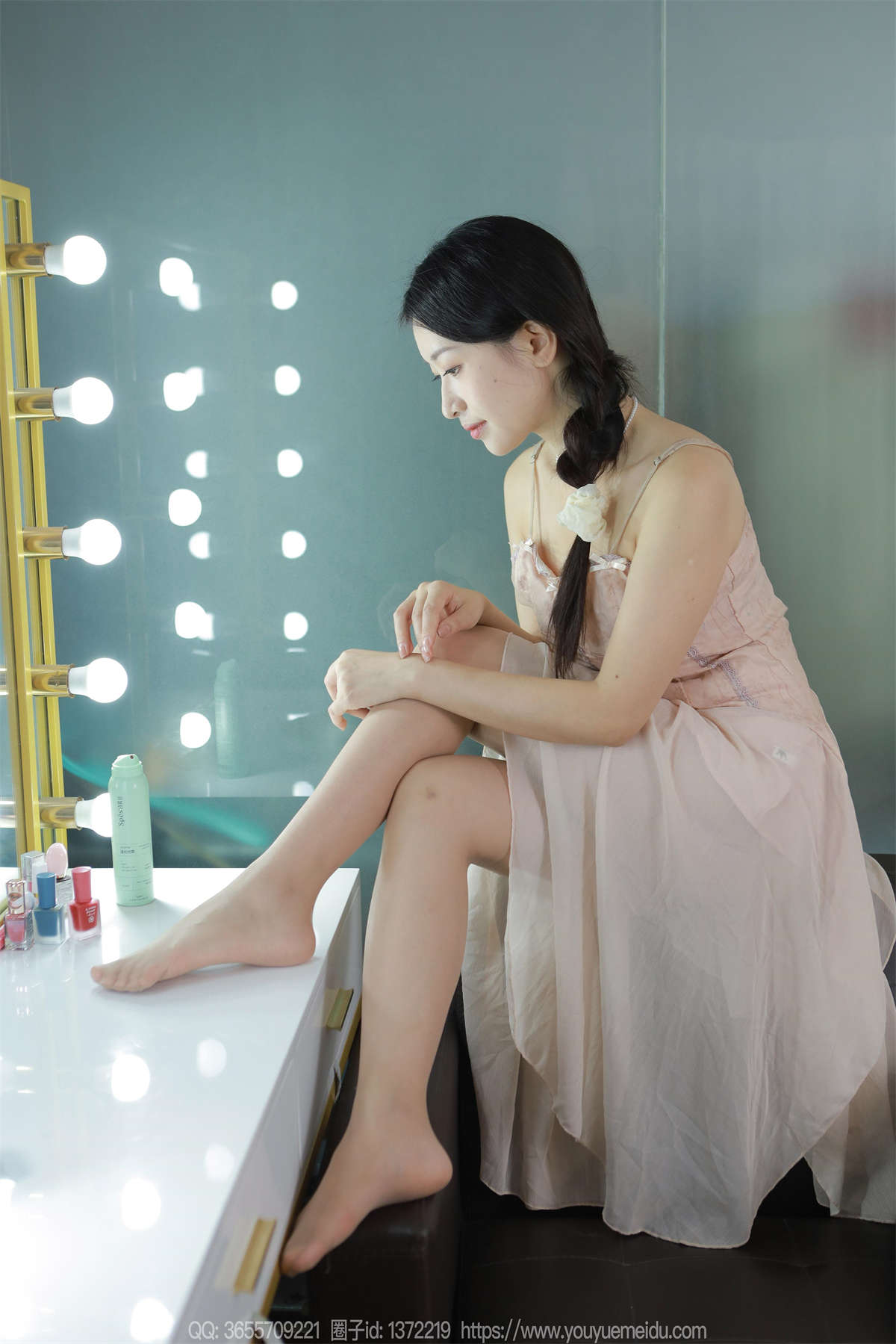 IESS异思趣向 2024.08.05 丝享家1812：小婕 藕粉吊带裙-日更街拍