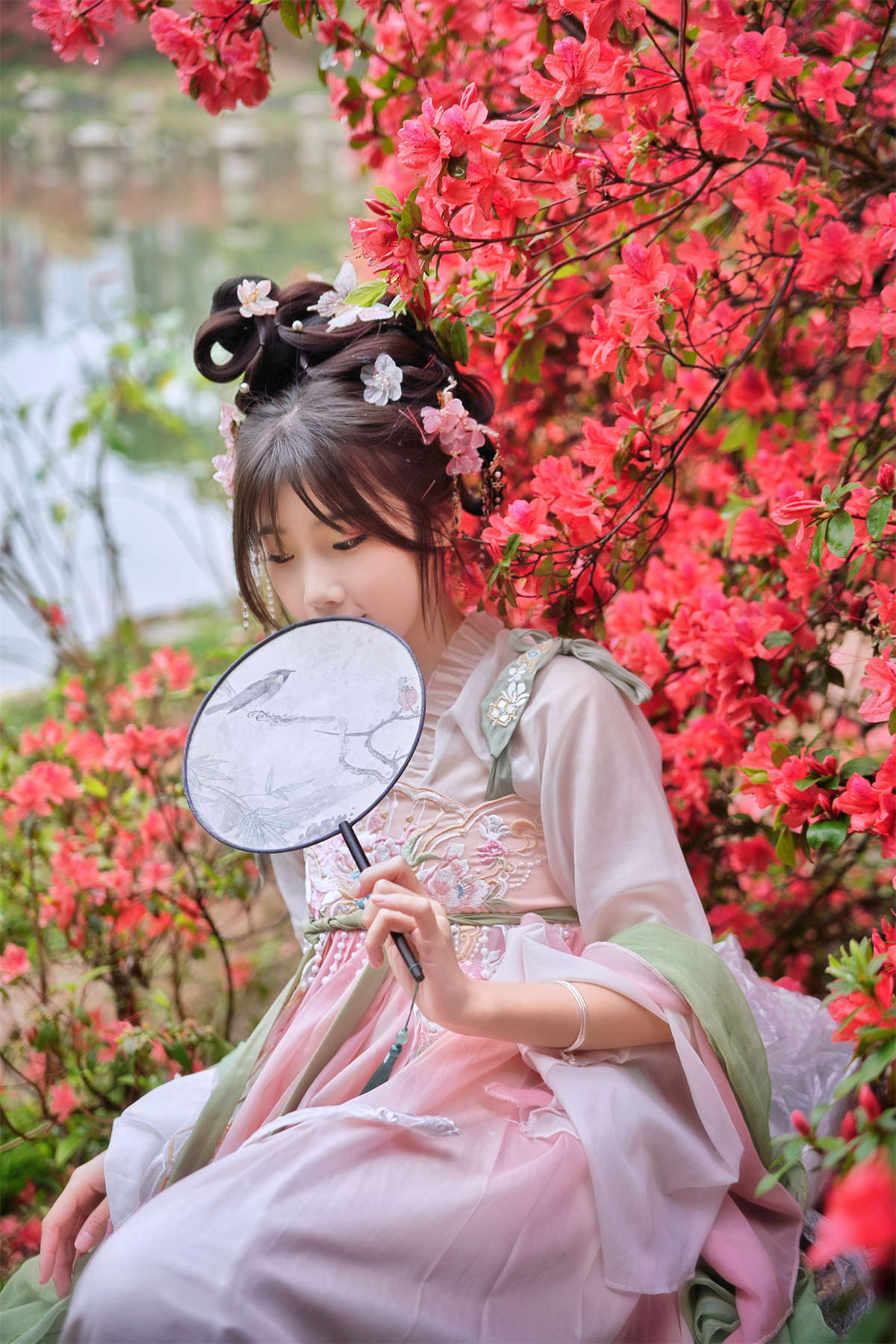 YITUYU艺图语 2024.08.04 杜鹃盛放的粉黛伊人 小柒插图1