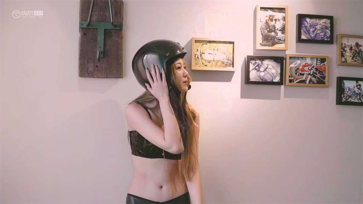 图片[2]-YALAYI雅拉伊视频 2019.05.24 V038 沙发靓女 可颐-日更街拍