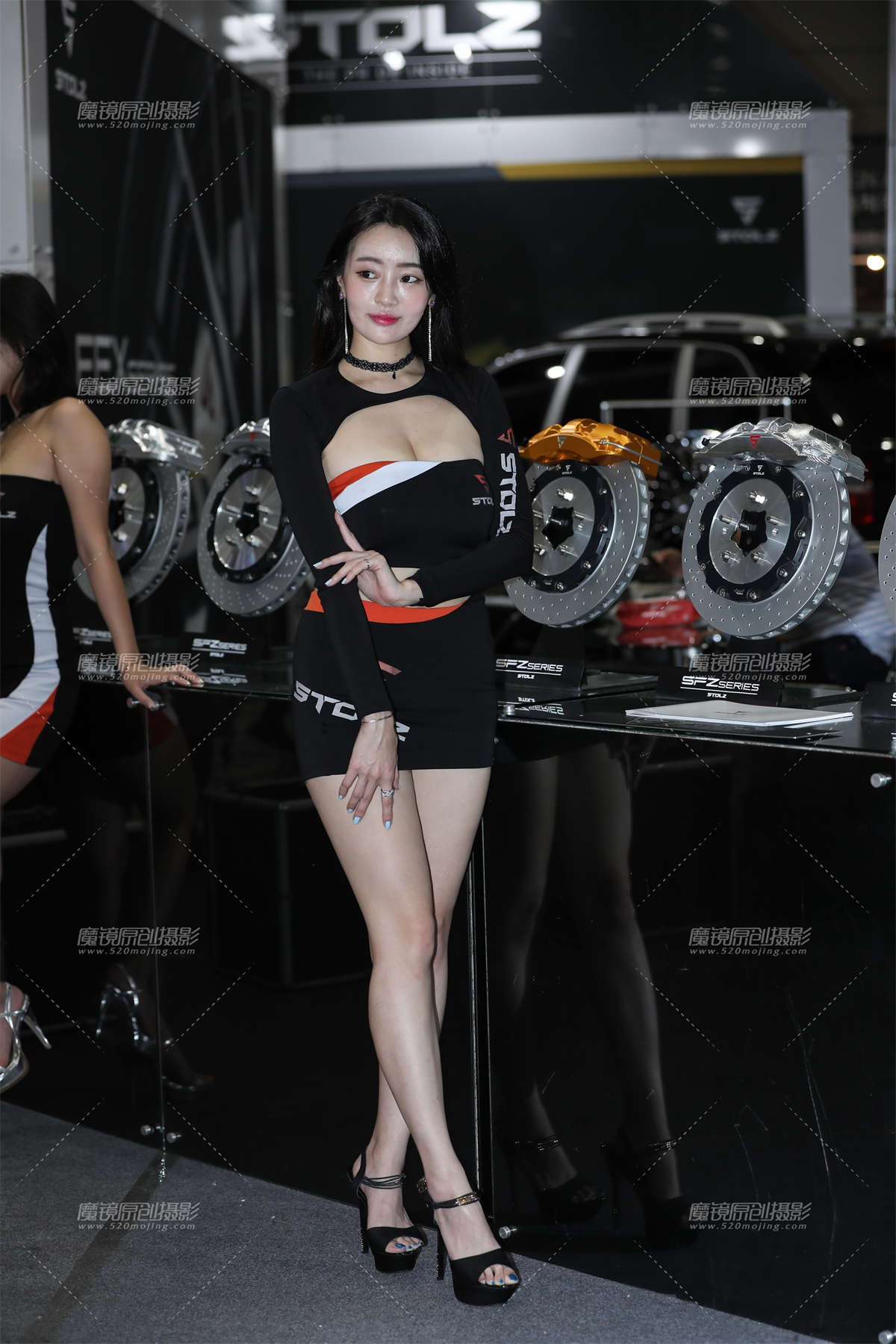 图片[2]-[辉辉韩国车展]身材如此妖娆的车模-日更街拍