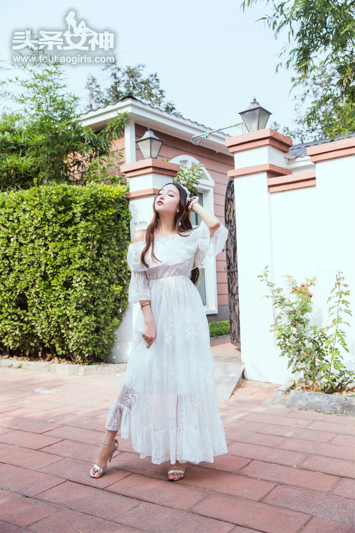 TouTiao头条女神 2017.08.06 李梓熙 花花仙子-日更街拍