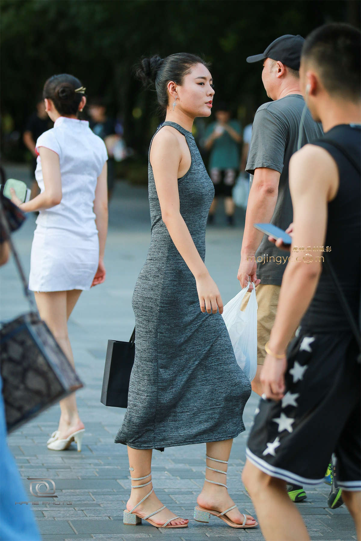 端庄淑女 好身材-日更街拍