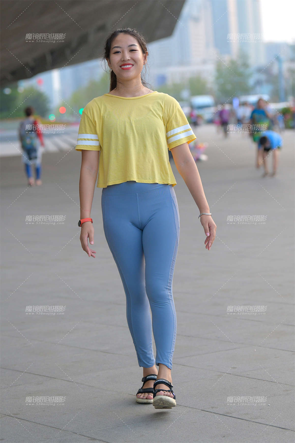 【街拍之魂赛帖】总是忍不住笑-日更街拍