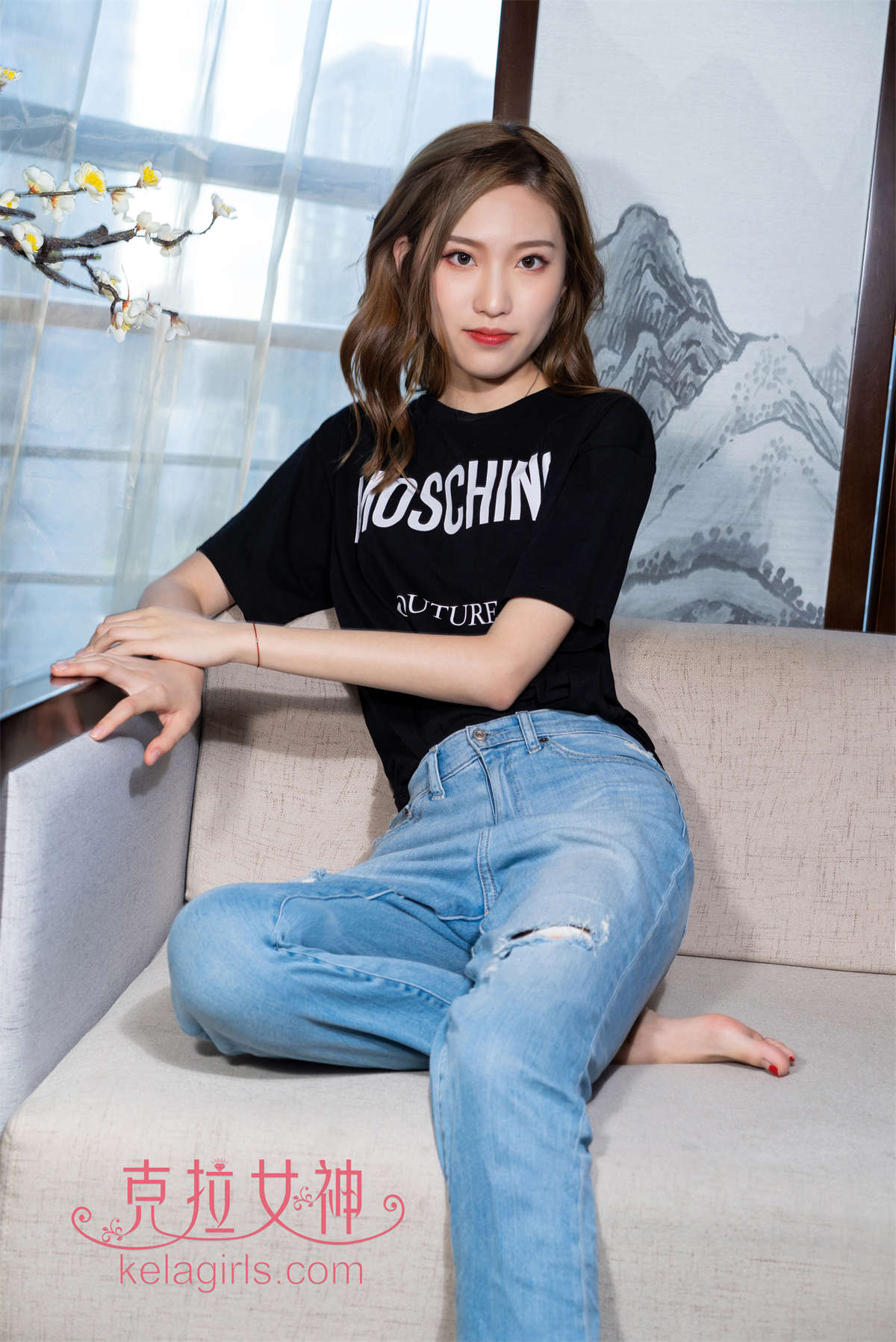 图片[2]-Kelagirls克拉女神 2020.07.29《捻脚红尖》芊芊-日更街拍