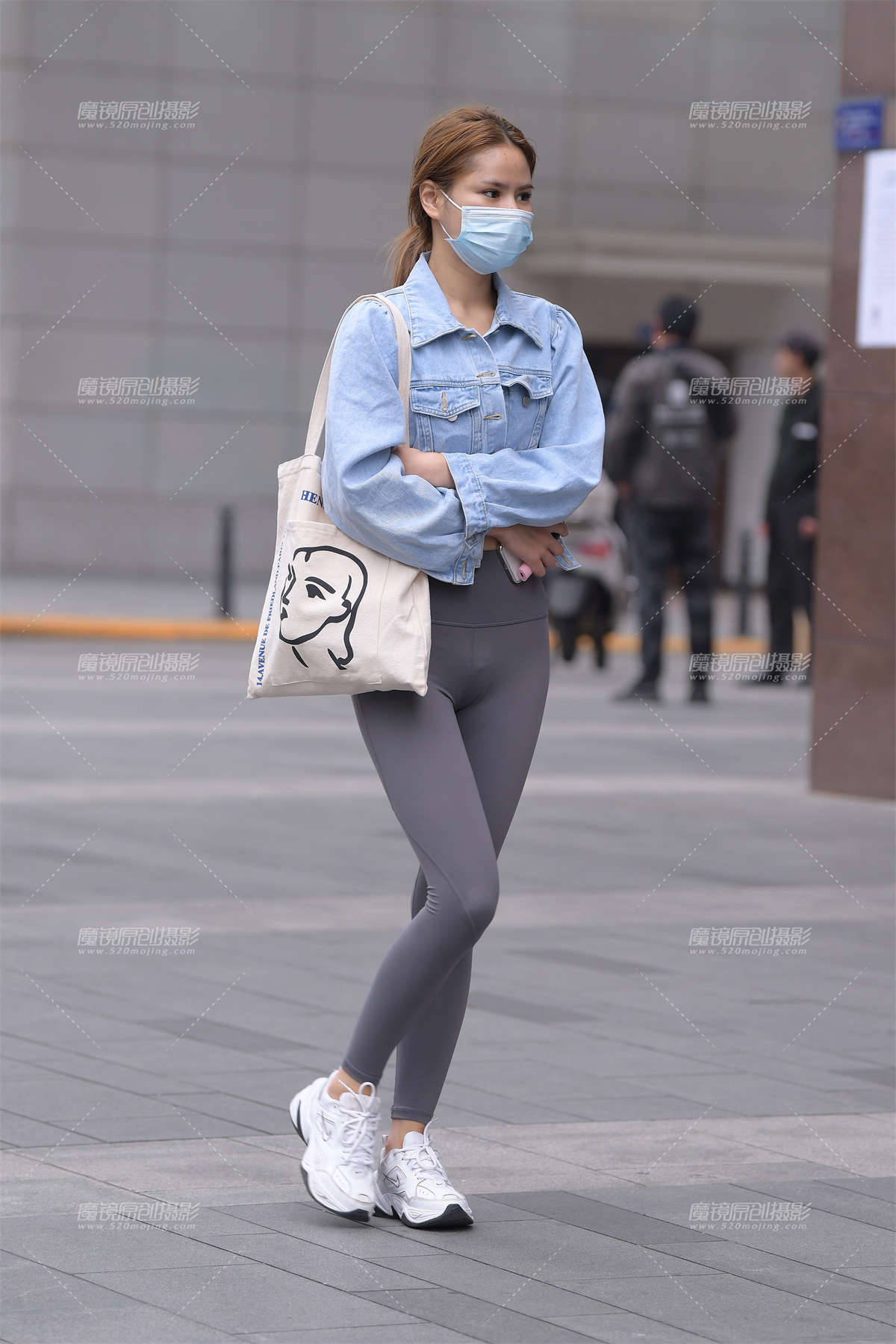 秋意紧身裤-日更街拍