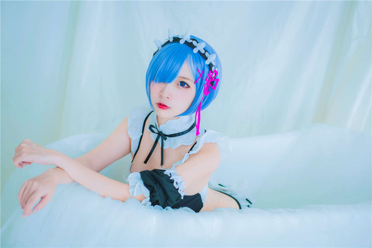 高产型Coser-二佐Nisa  蕾姆泳装-日更街拍