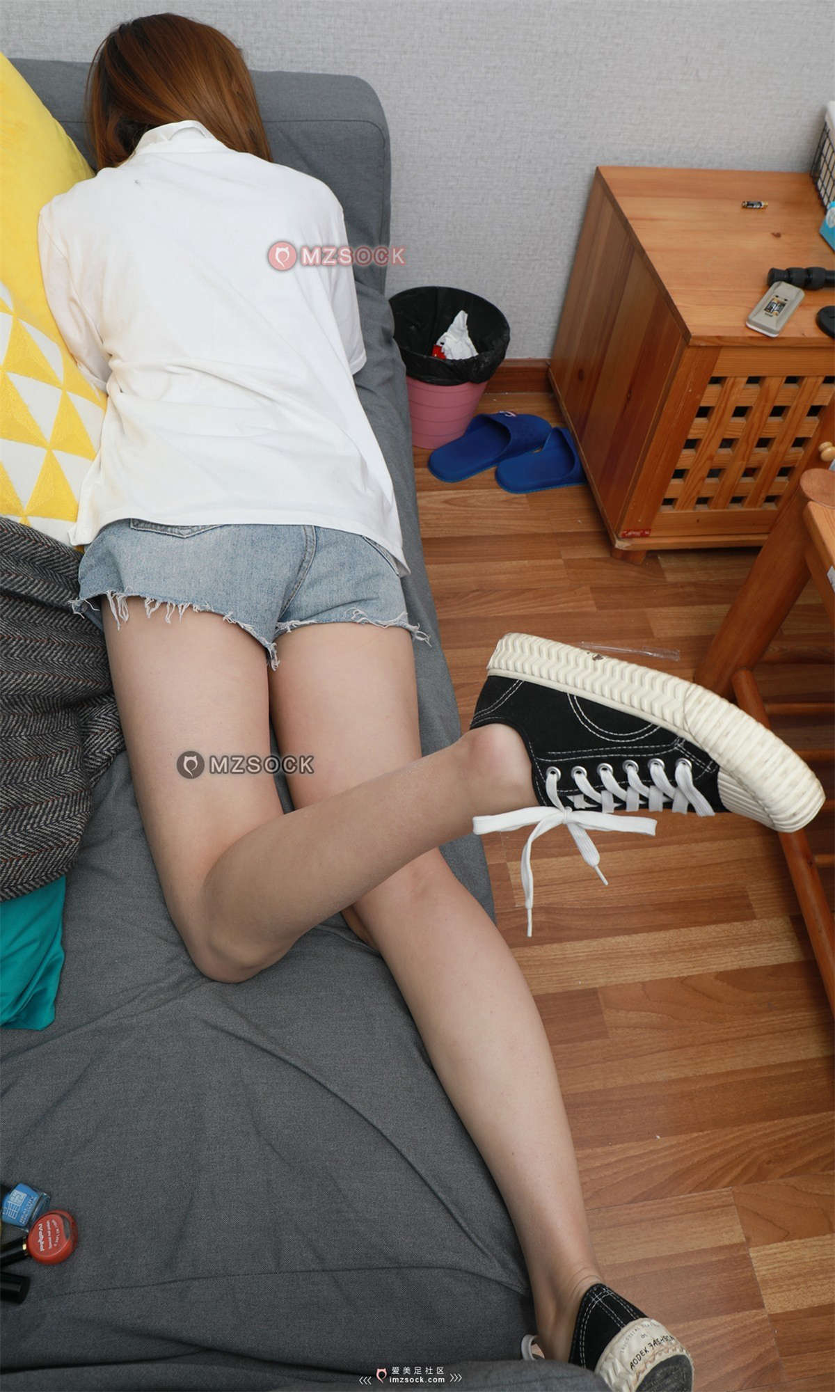 图片[2]-MZSOCK-2018 No.173 灰船袜-日更街拍