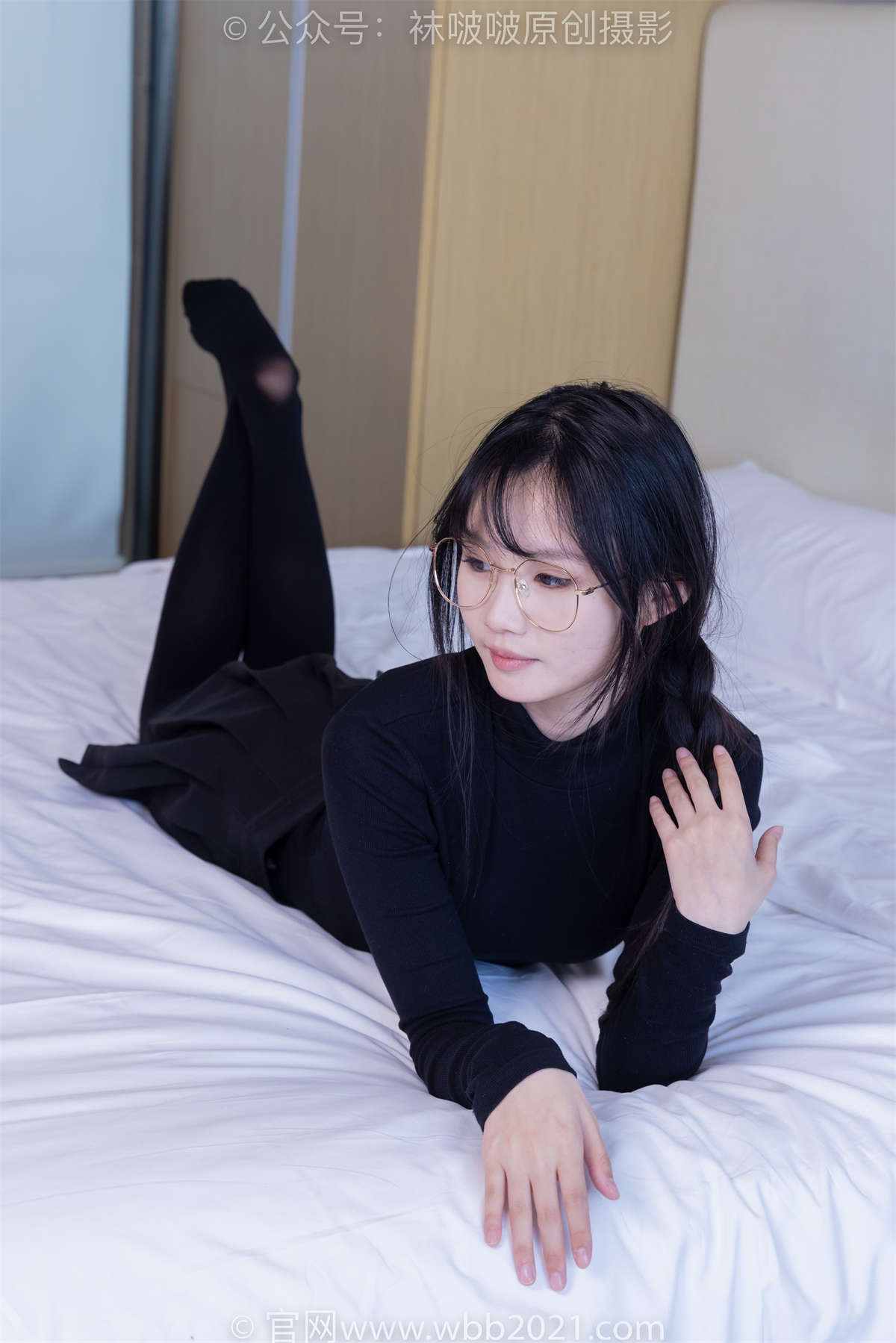 袜啵啵 No.523 甜甜圈-皮鞋、厚黑丝 花絮版-日更街拍