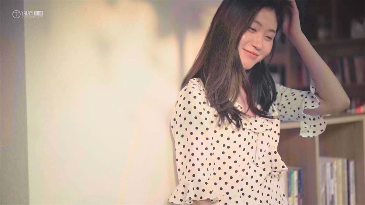 图片[2]-YALAYI雅拉伊视频 2019.06.04 V040 波点女孩儿 乔妹儿-日更街拍