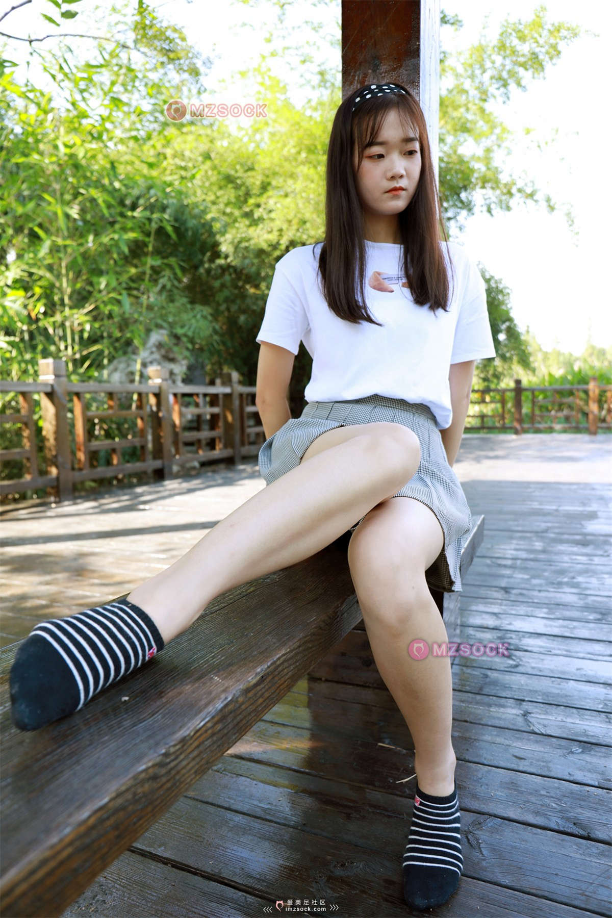 图片[2]-MZSOCK-2018 No.174 慧慧小白鞋黑色短棉袜-日更街拍