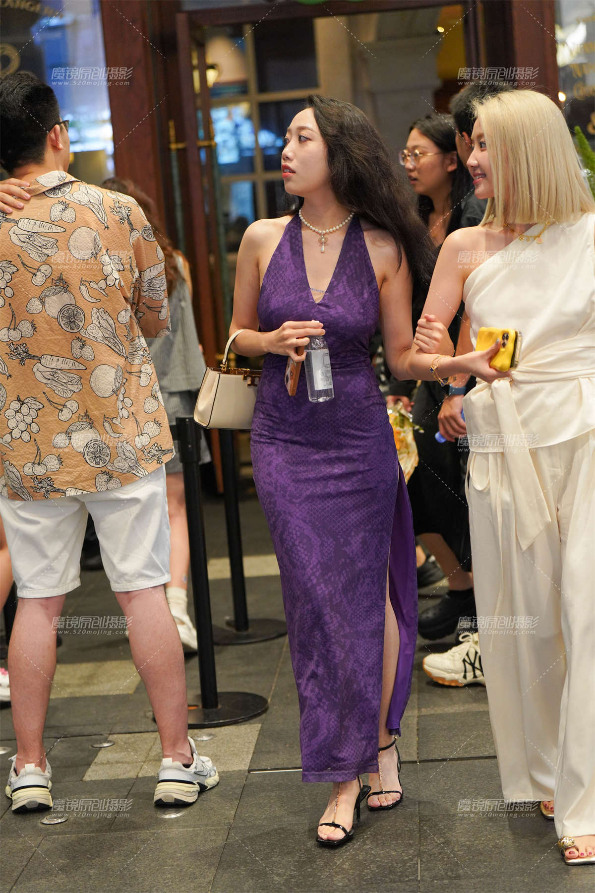 魅女人-日更街拍