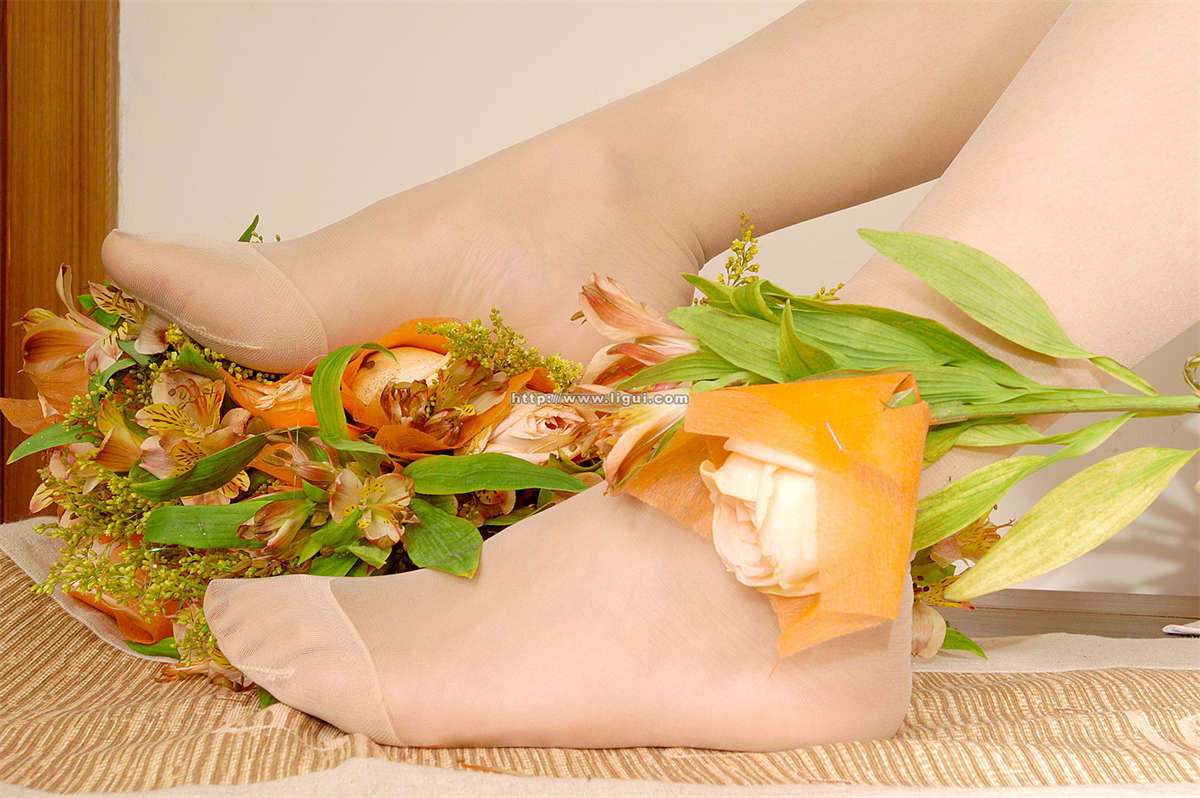 Ligui丽柜 2005-10-21-日更街拍