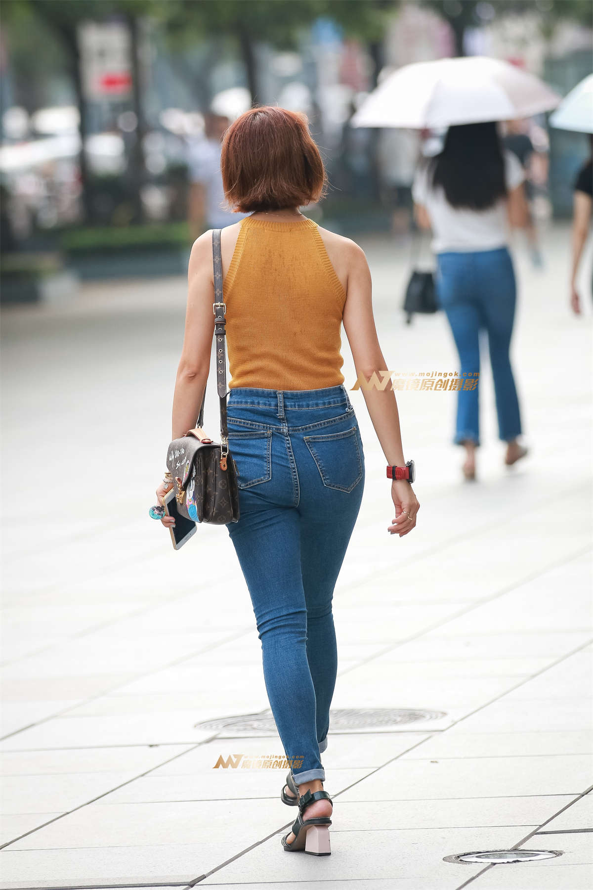 图片[2]-高腰牛仔 显腿长-日更街拍