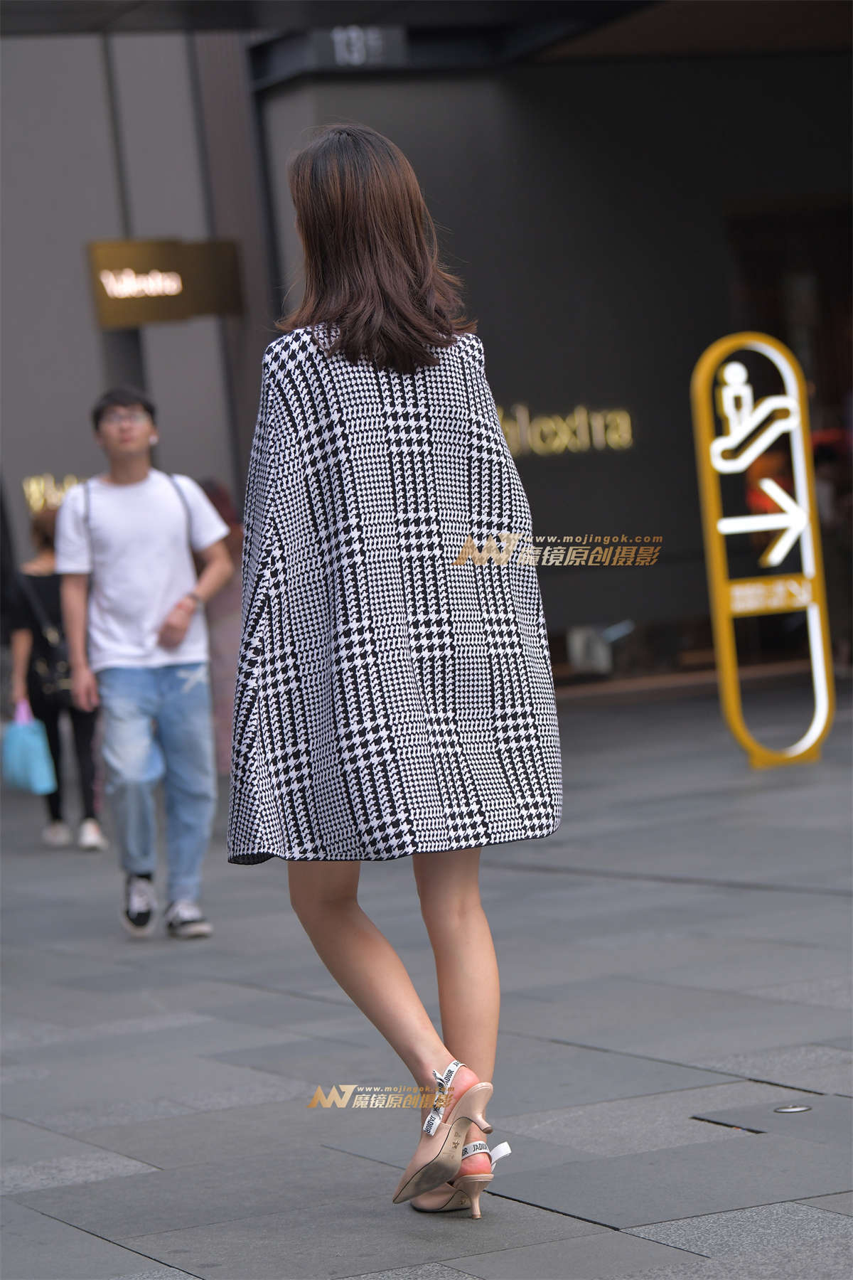 图片[2]-【街拍之魂赛帖】女人的美丽她全占了-日更街拍