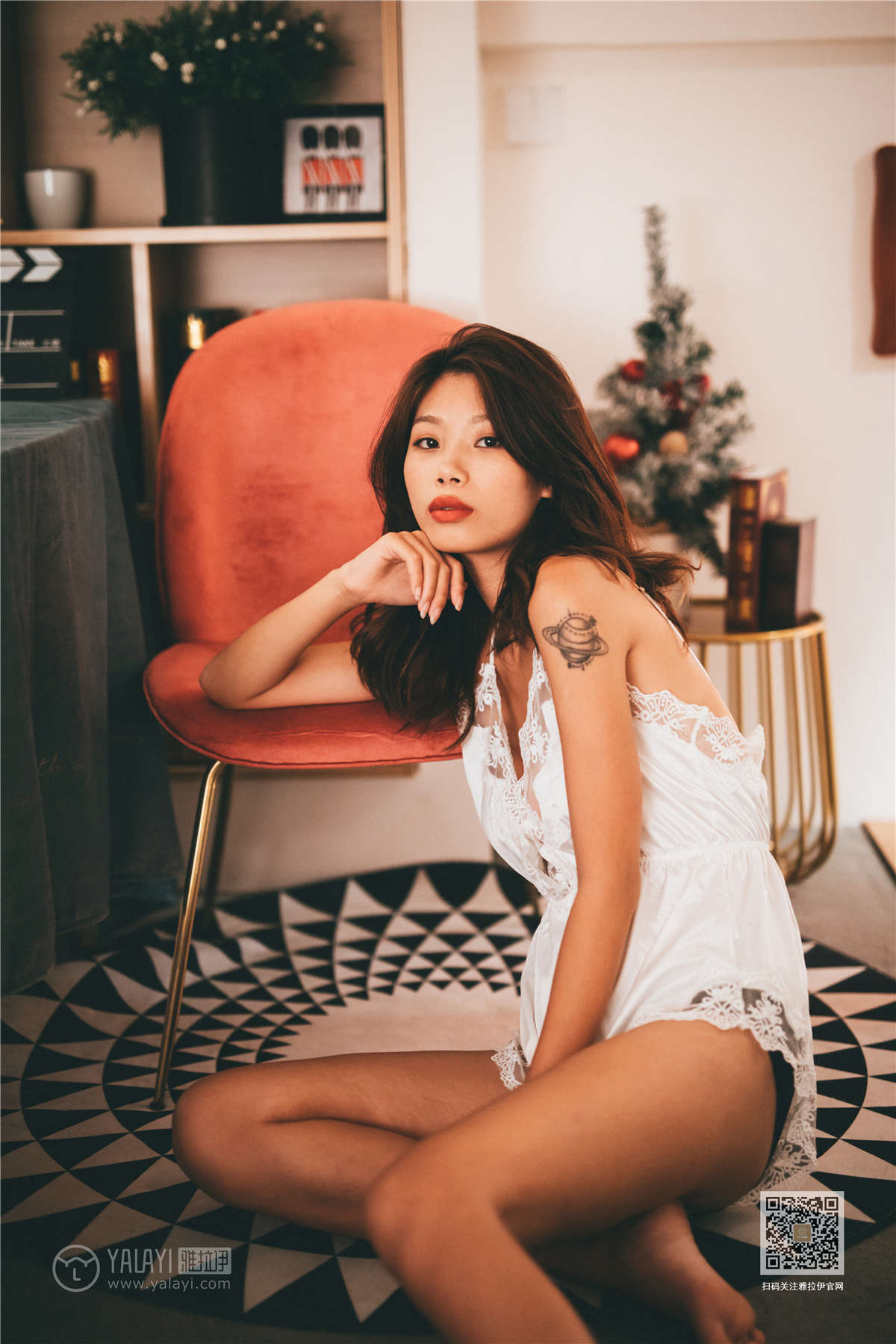 图片[2]-YALAYI雅拉伊 No.561 篝火女郎 静初-日更街拍