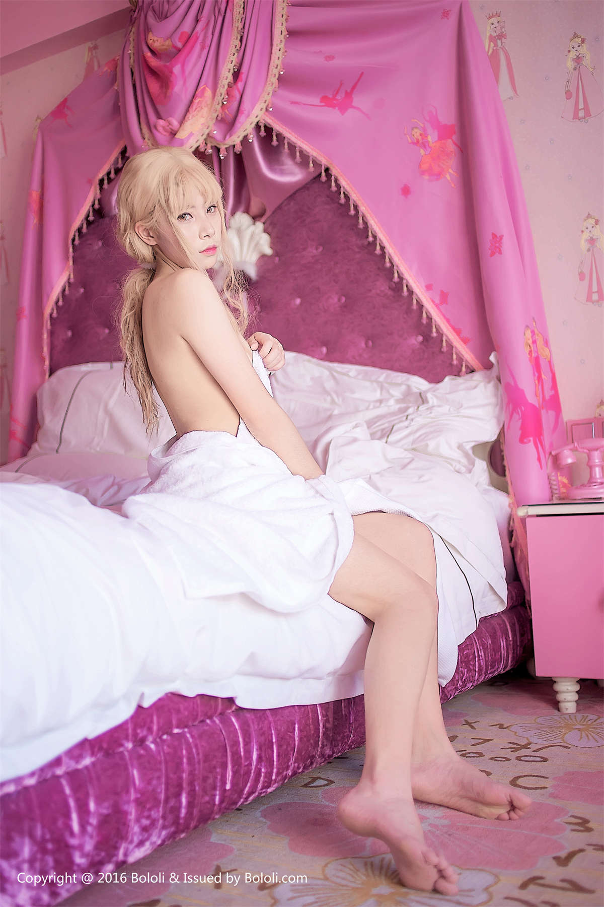 Bololi波萝社 BOL.050 熙目子 熙目子浴缸泡沫-日更街拍