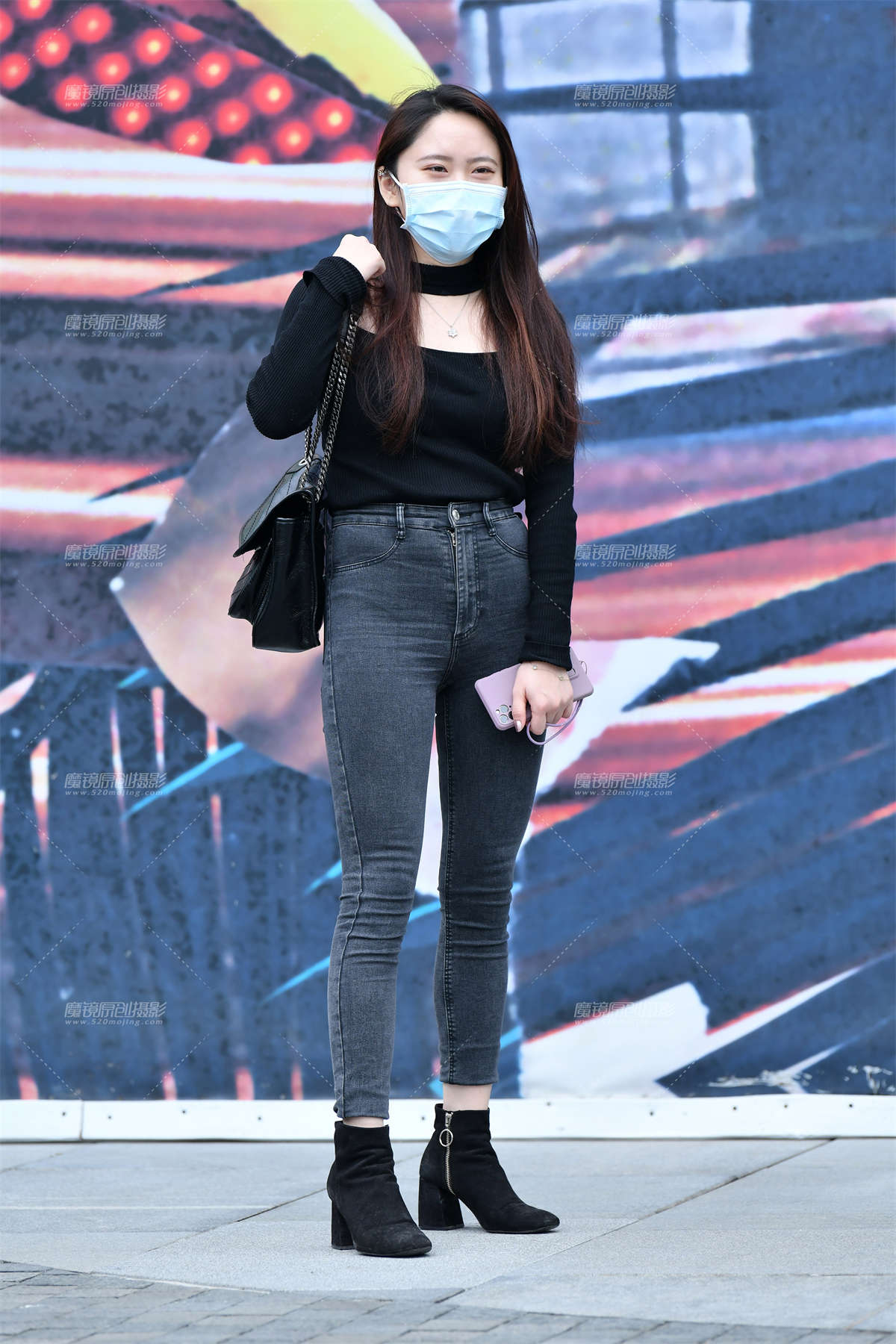 图片[2]-★热情大方牛仔裤美女-日更街拍