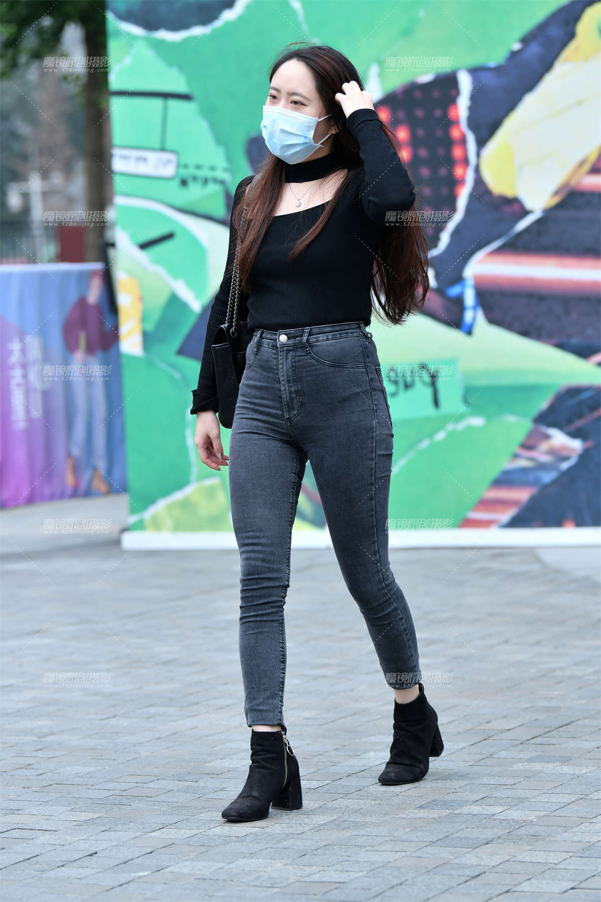 ★热情大方牛仔裤美女-日更街拍